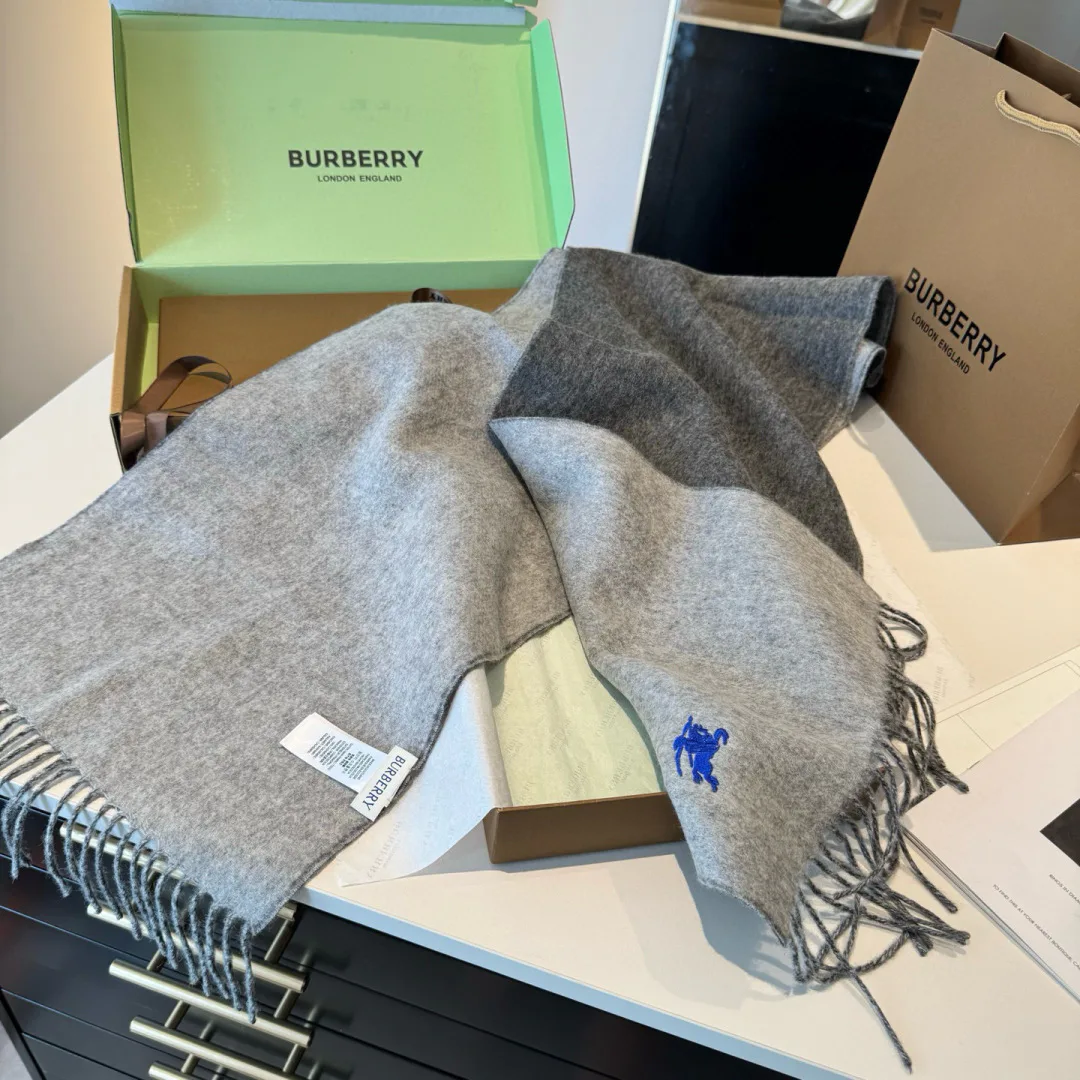 Шарфы Burberry 824015