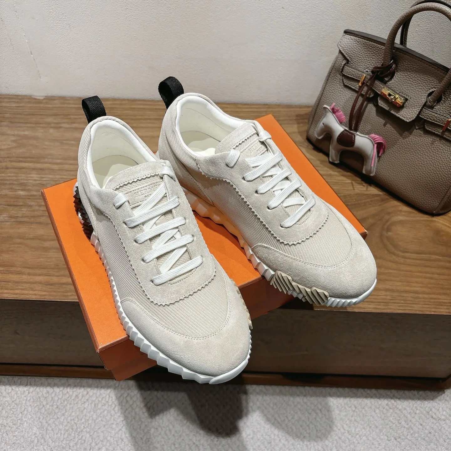 Кроссовки Женские Hermes 9914940