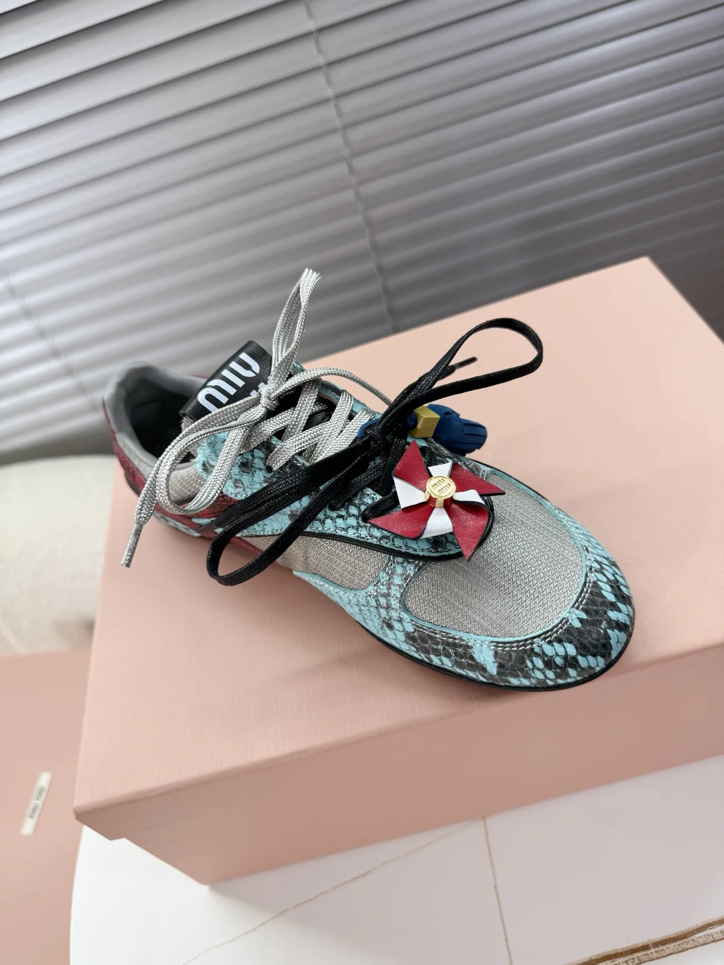 Кроссовки Женские Miu Miu 3742516