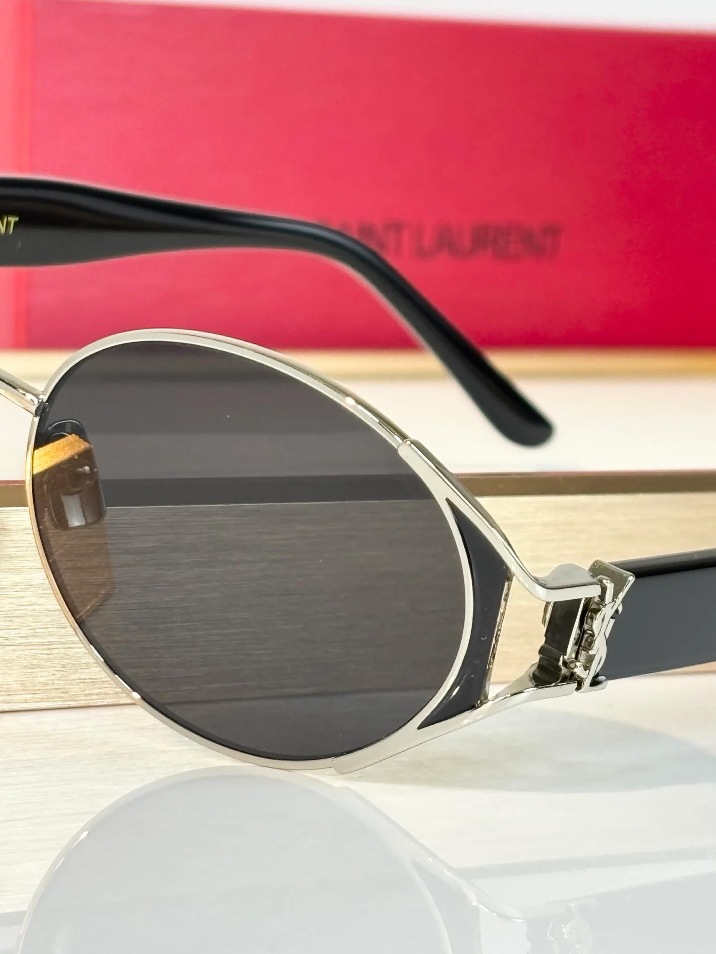 Очки Saint Laurent 18286944
