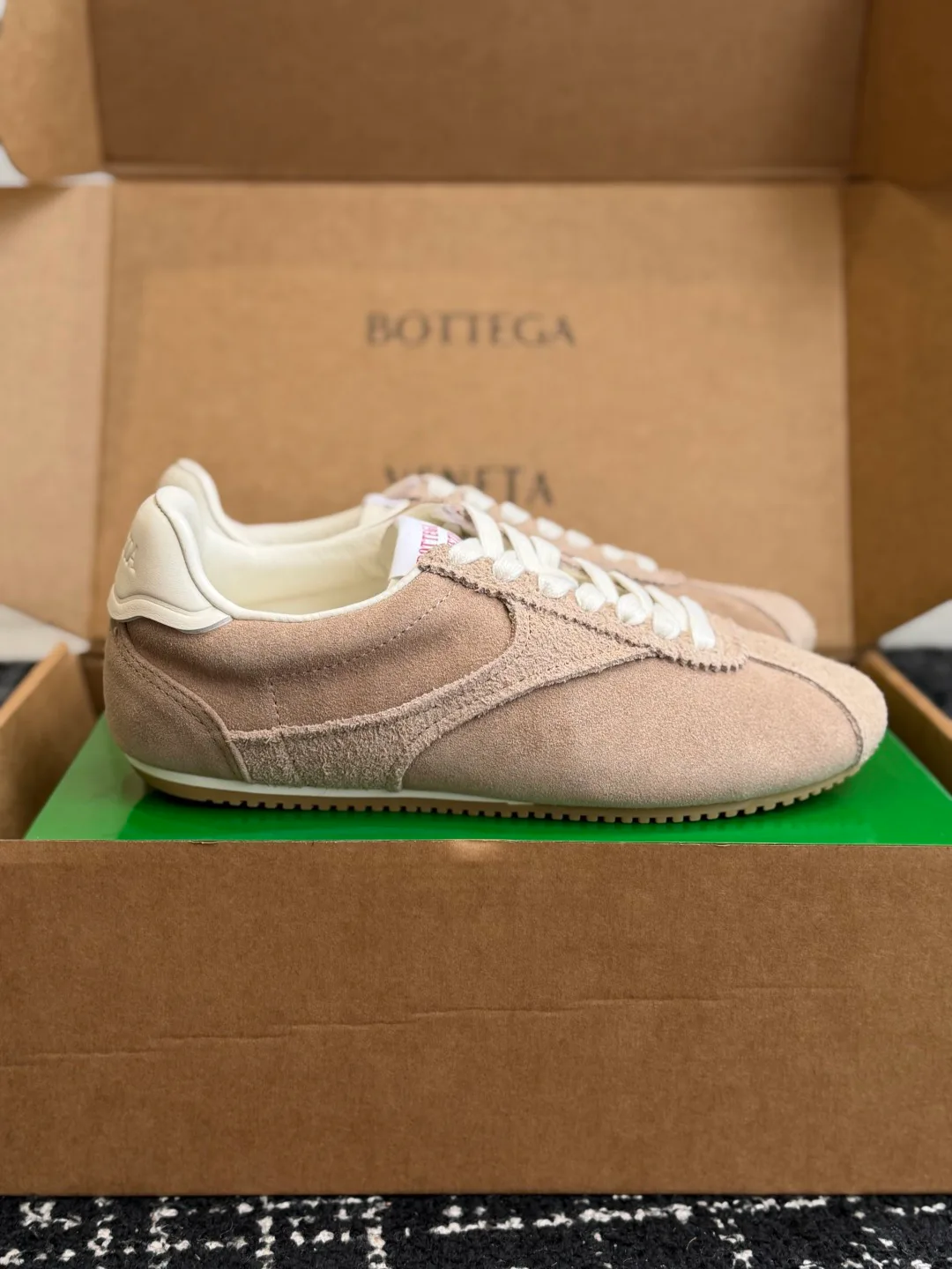 Кроссовки Женские Bottega Veneta 18260312