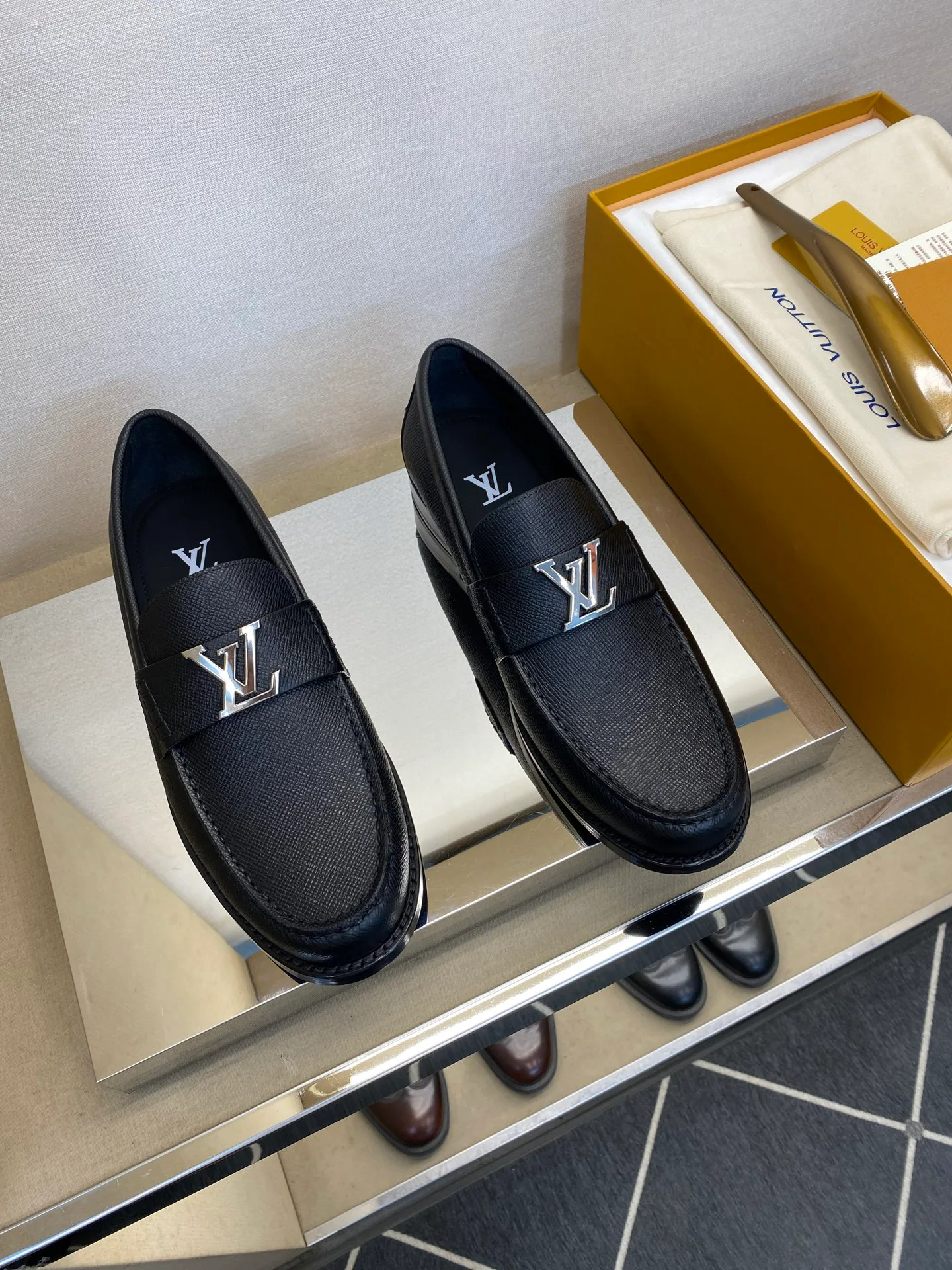 Лоферы И Туфли Мужские Louis Vuitton 20139791