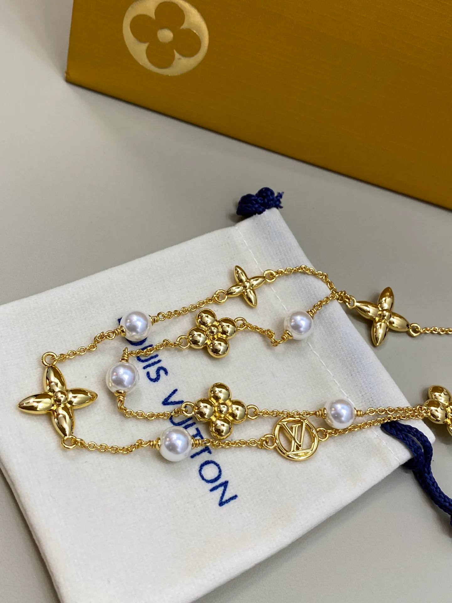 Бижутерия Louis Vuitton 17821899