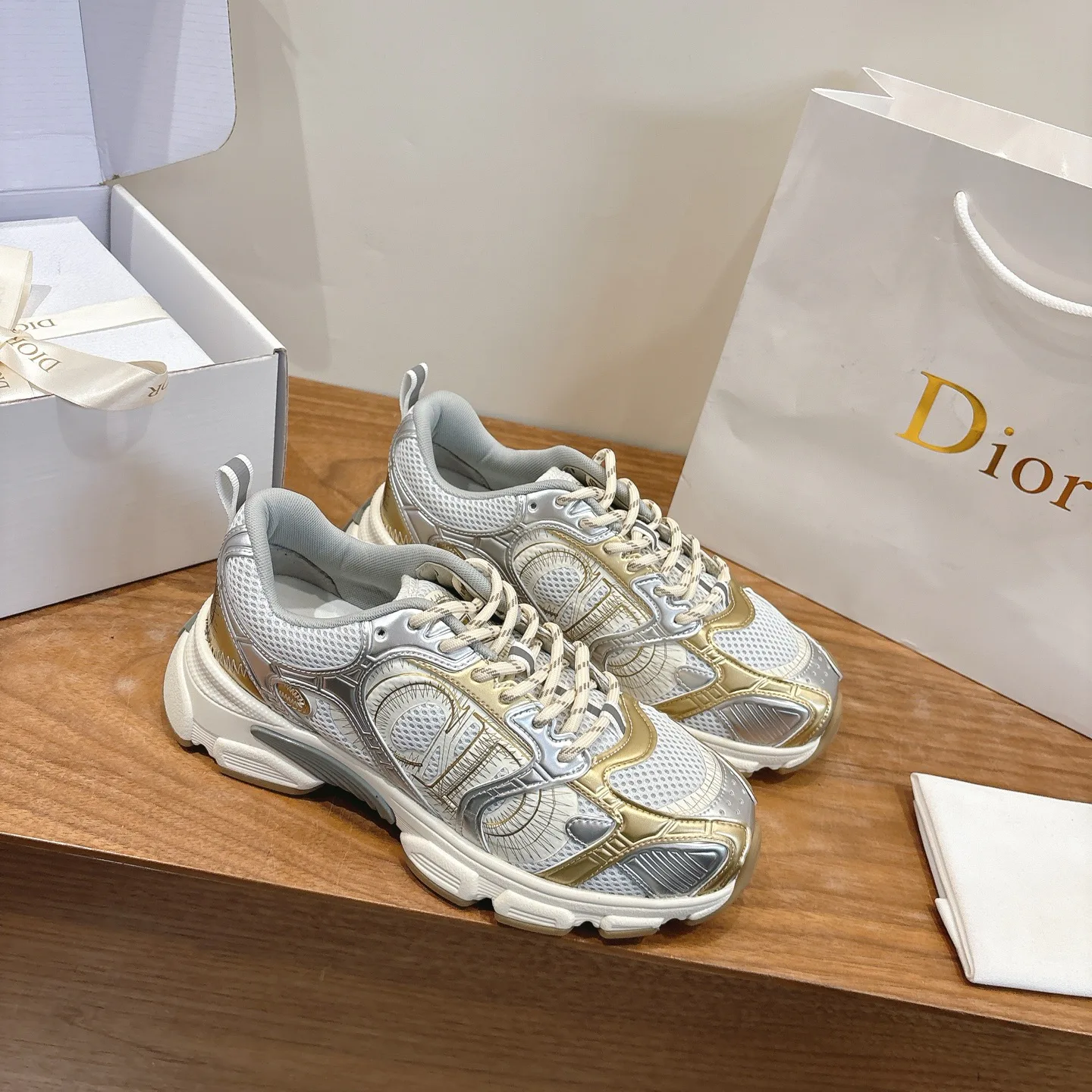 Кроссовки Женские Christian Dior 11647857