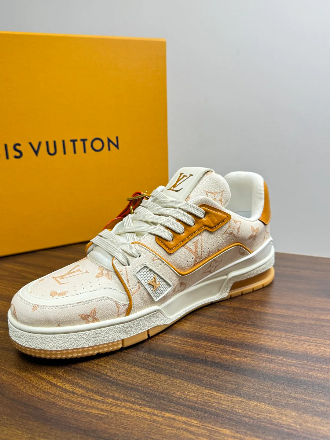 Кроссовки Мужские Louis Vuitton 20143407