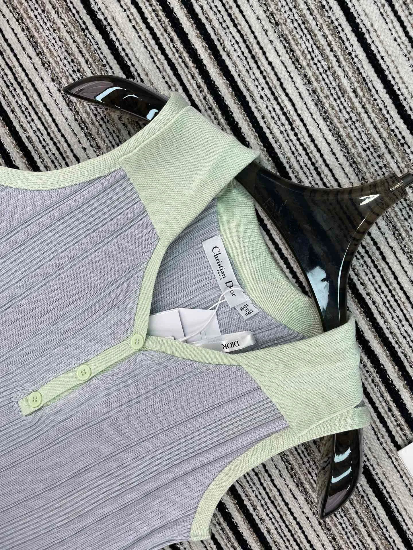 Жилеты Женские Christian Dior 11311119