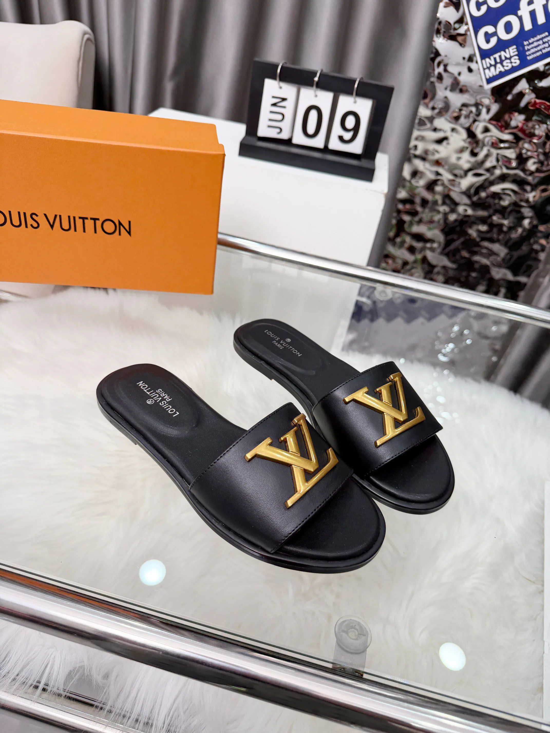 Туфли Женские Louis Vuitton 11633040
