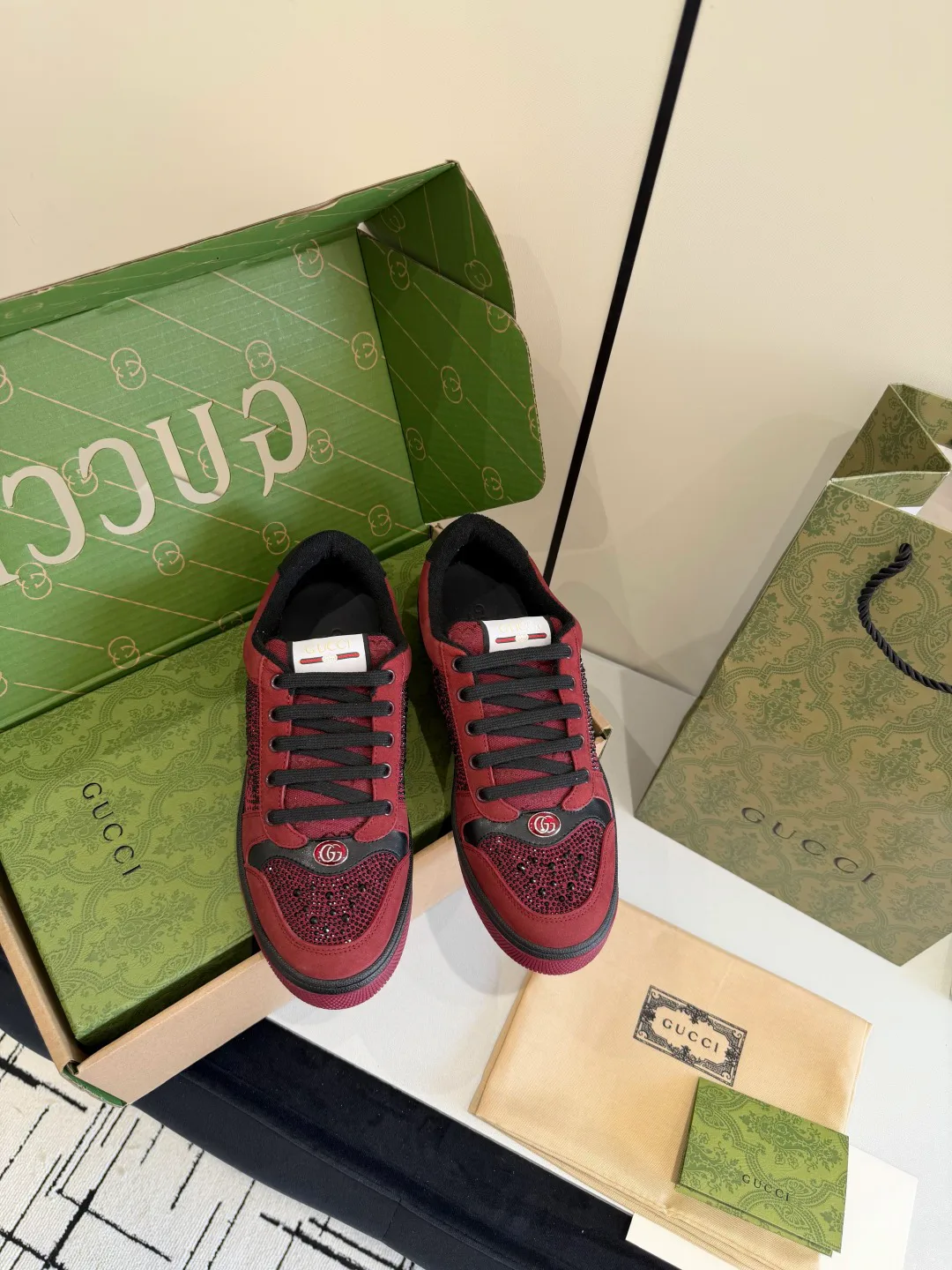 Кроссовки Женские Gucci 839594