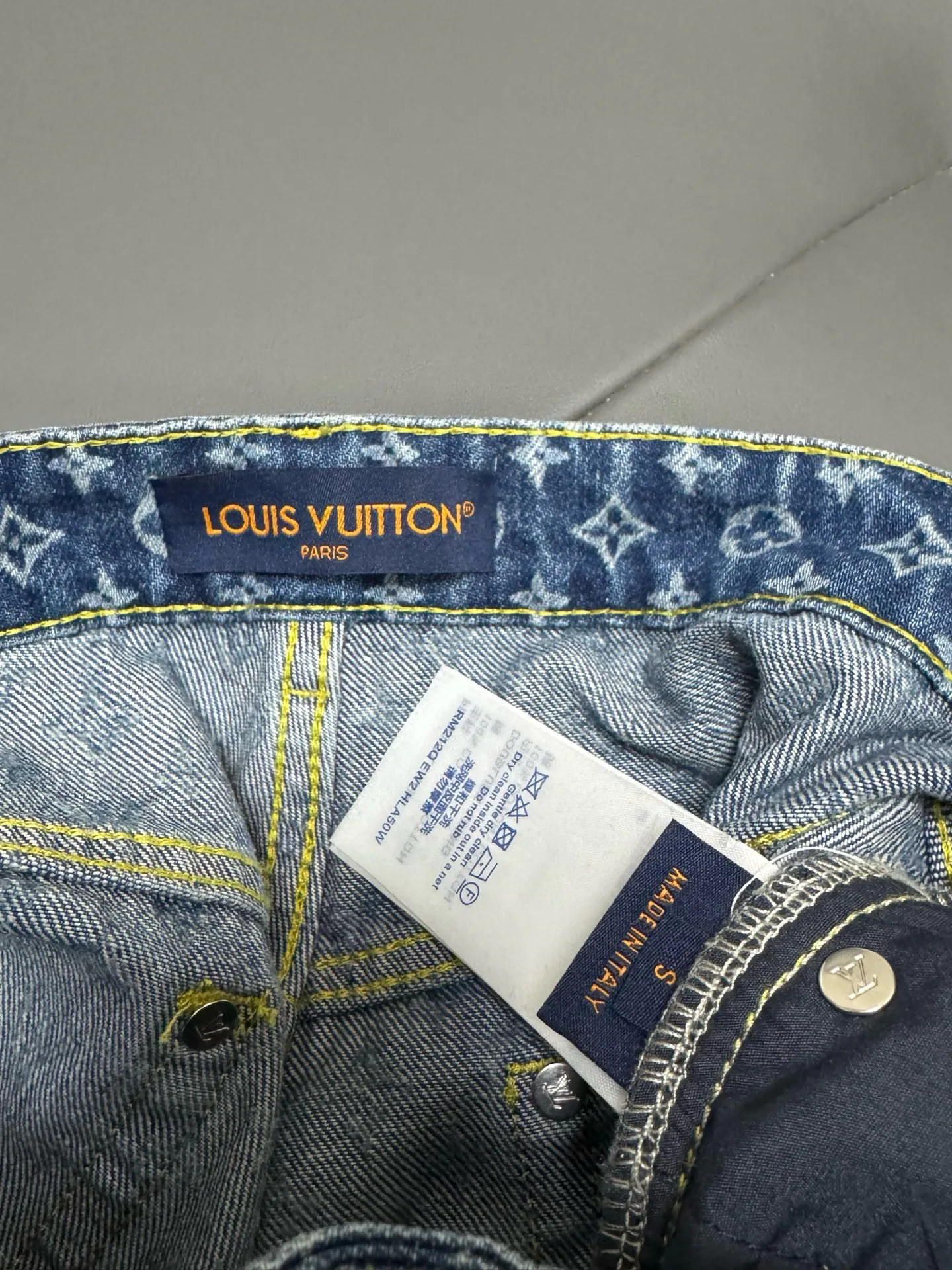 Джинсы Женские Louis Vuitton 13129548
