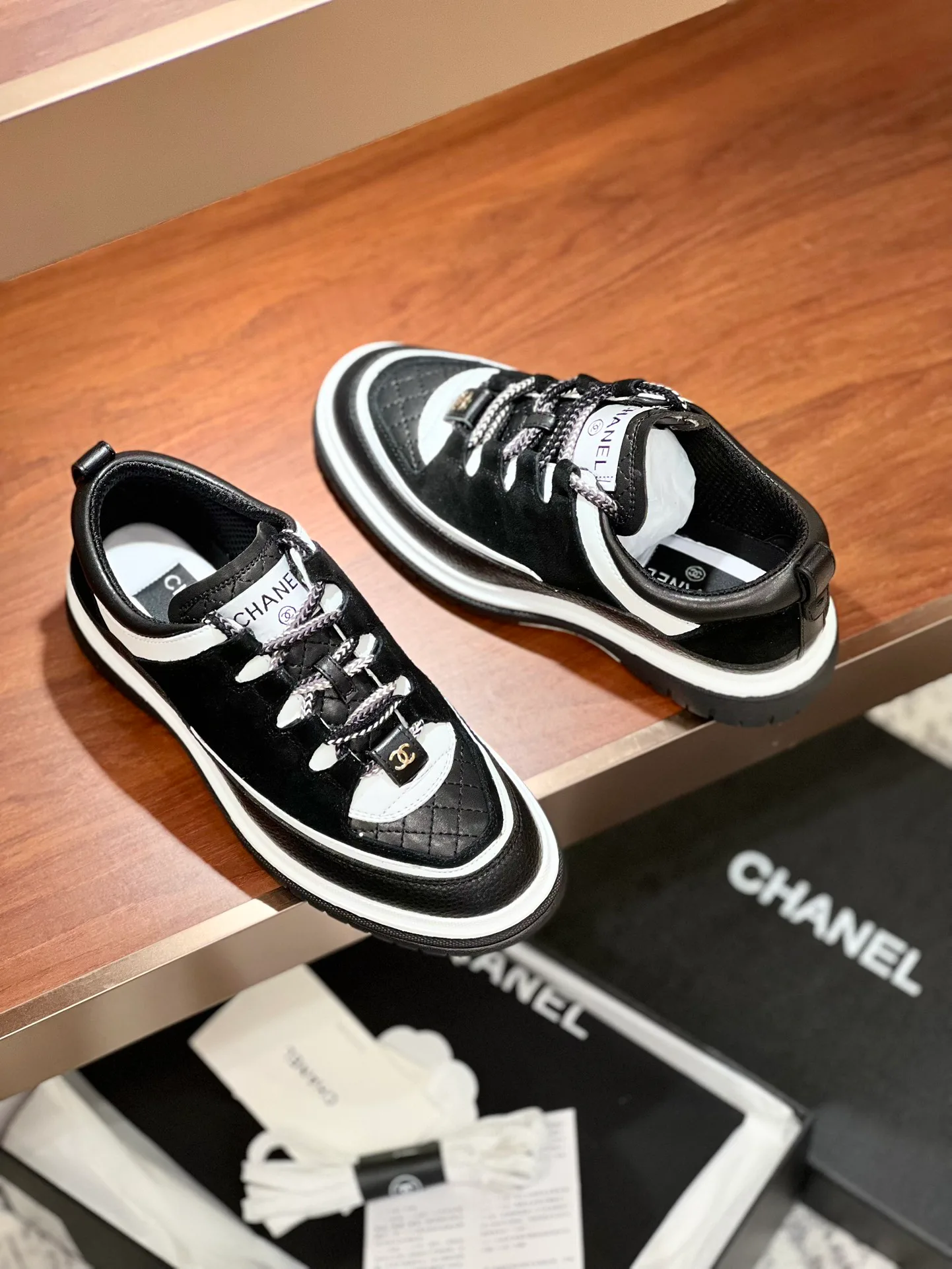 Кроссовки Женские Chanel 1021194