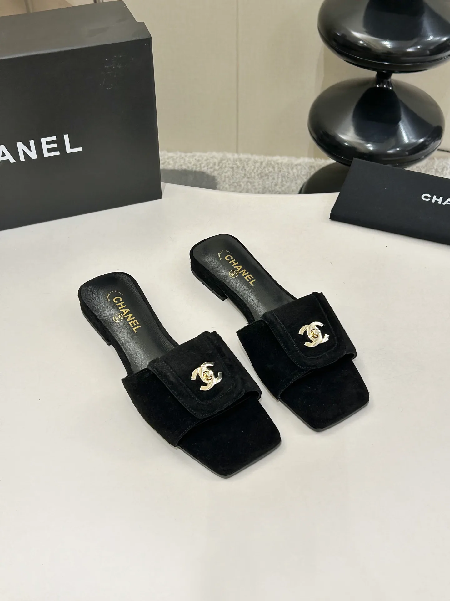 Шлепанцы Женские Chanel 13077797