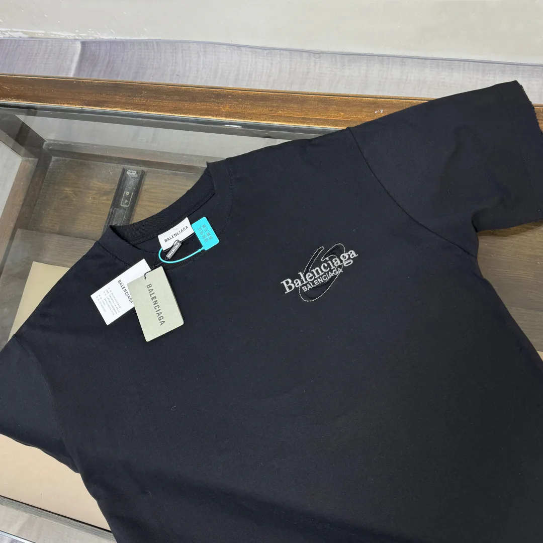 Футболки Женские Balenciaga 10438903