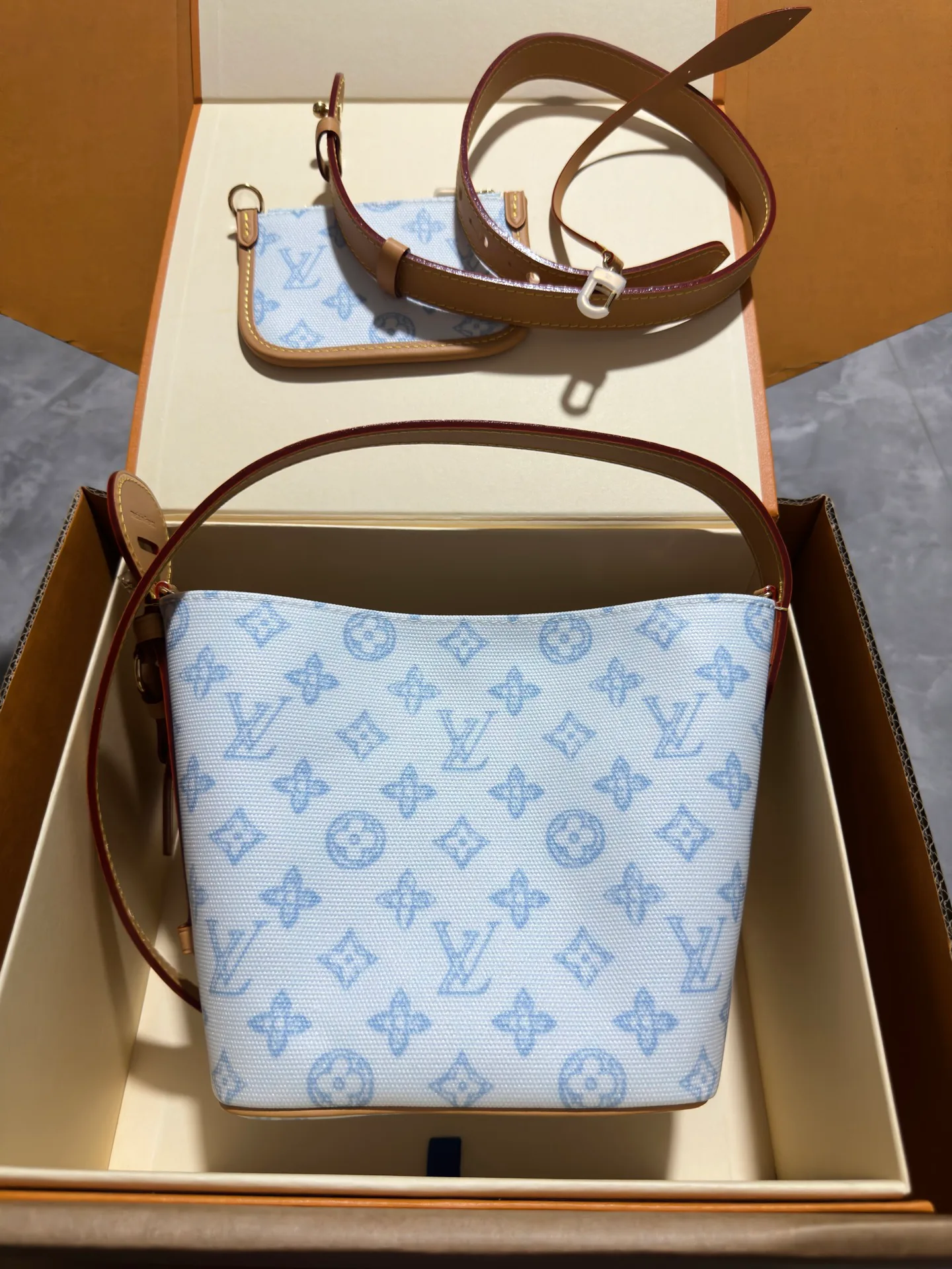 Классические Сумки Женские Louis Vuitton 13394419
