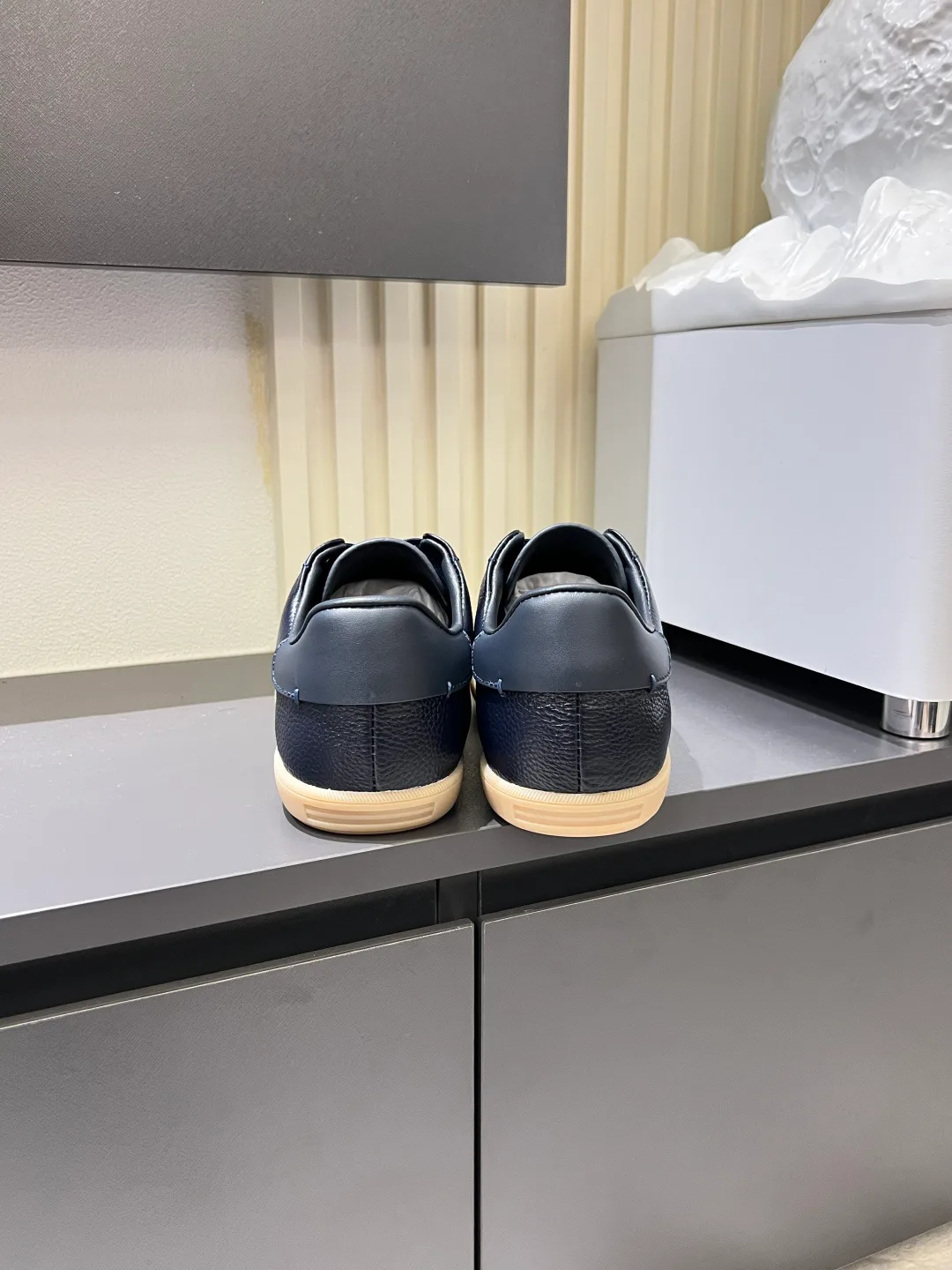 Кроссовки Женские Zegna 18514877