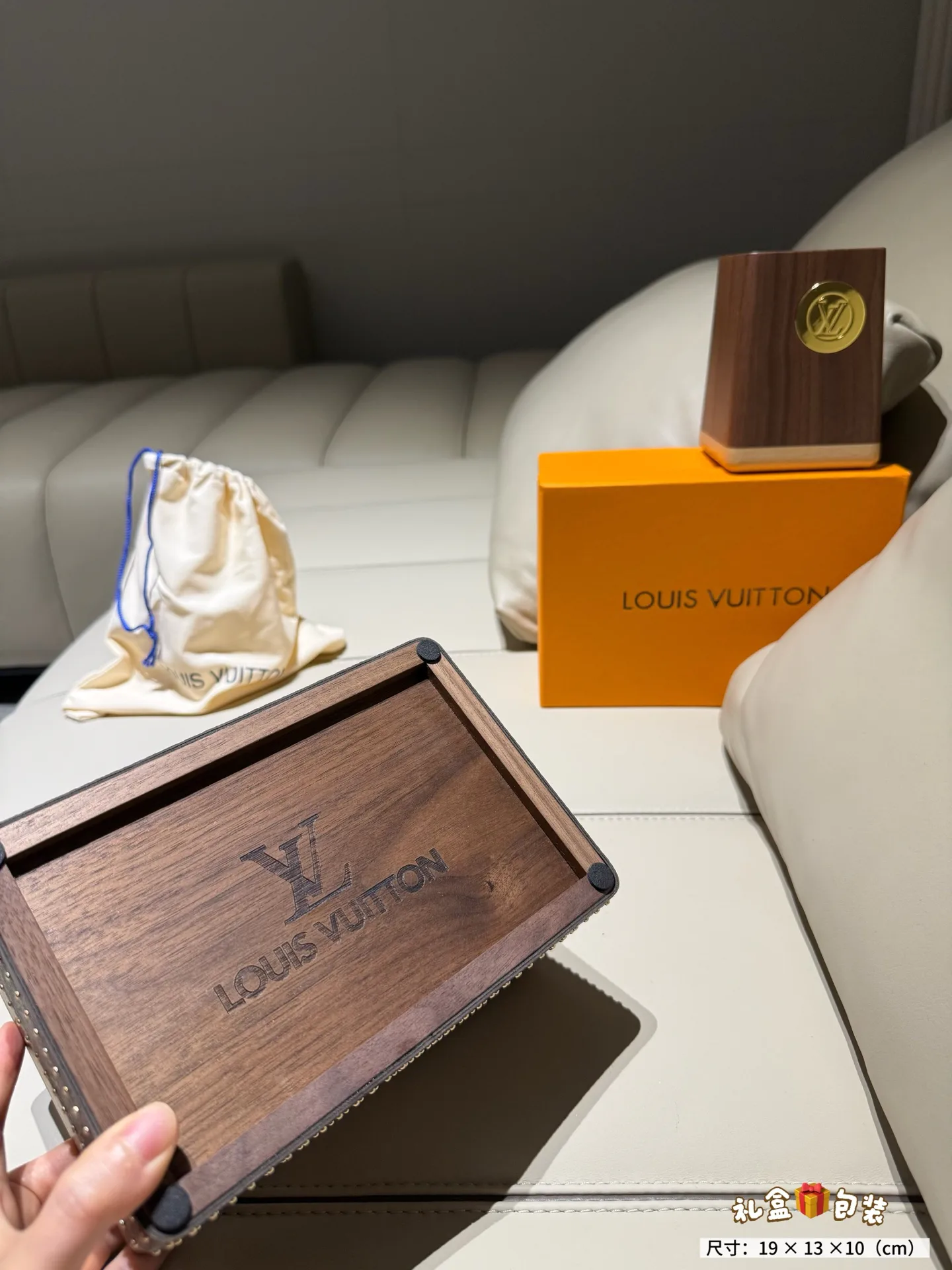 Текстиль Louis Vuitton 18013624