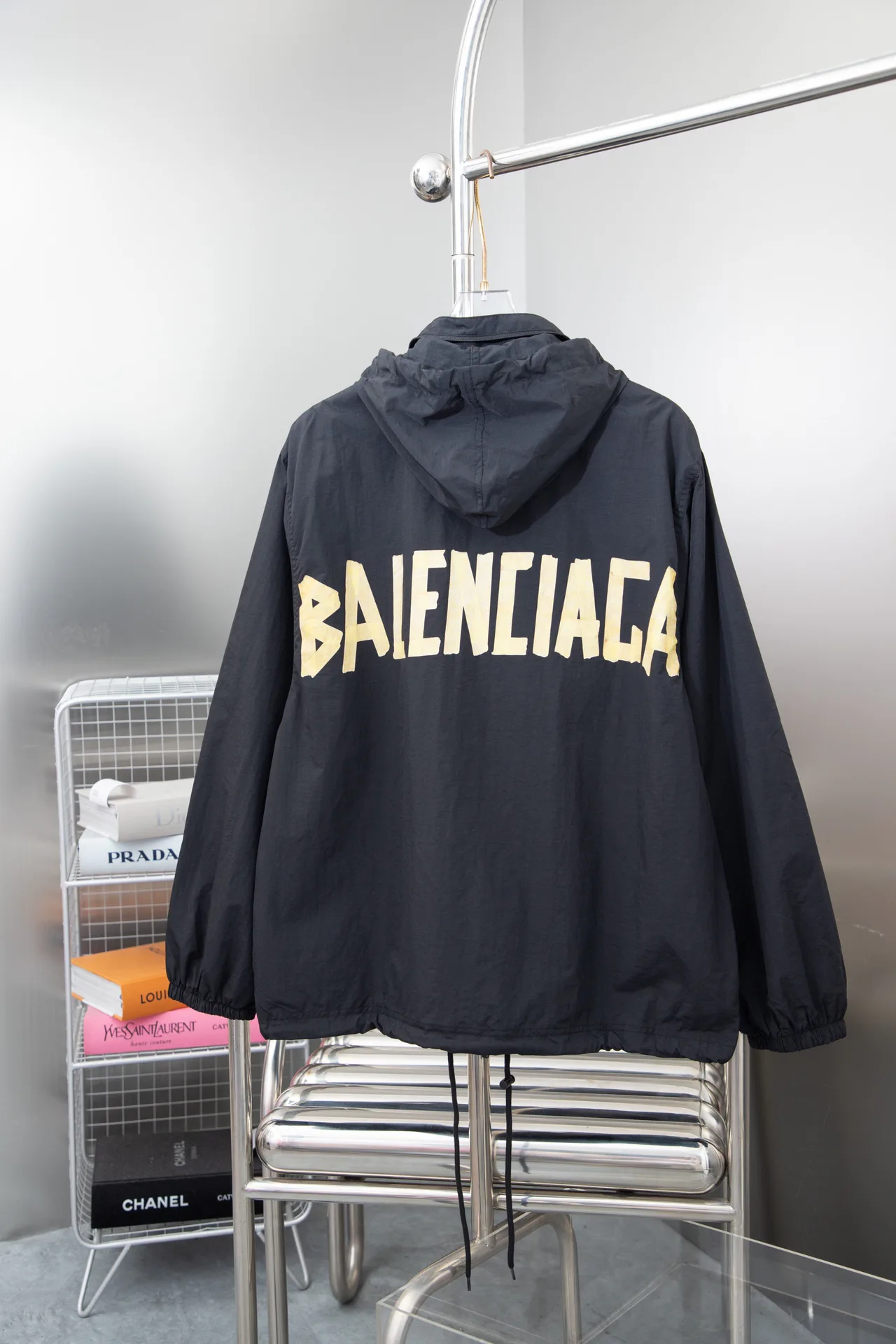 Куртки Женские Balenciaga Куртки Женские Balenciaga
