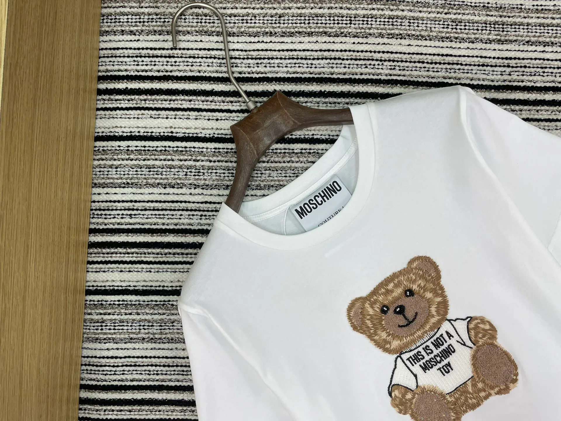 Футболки Женские Moschino 1532956