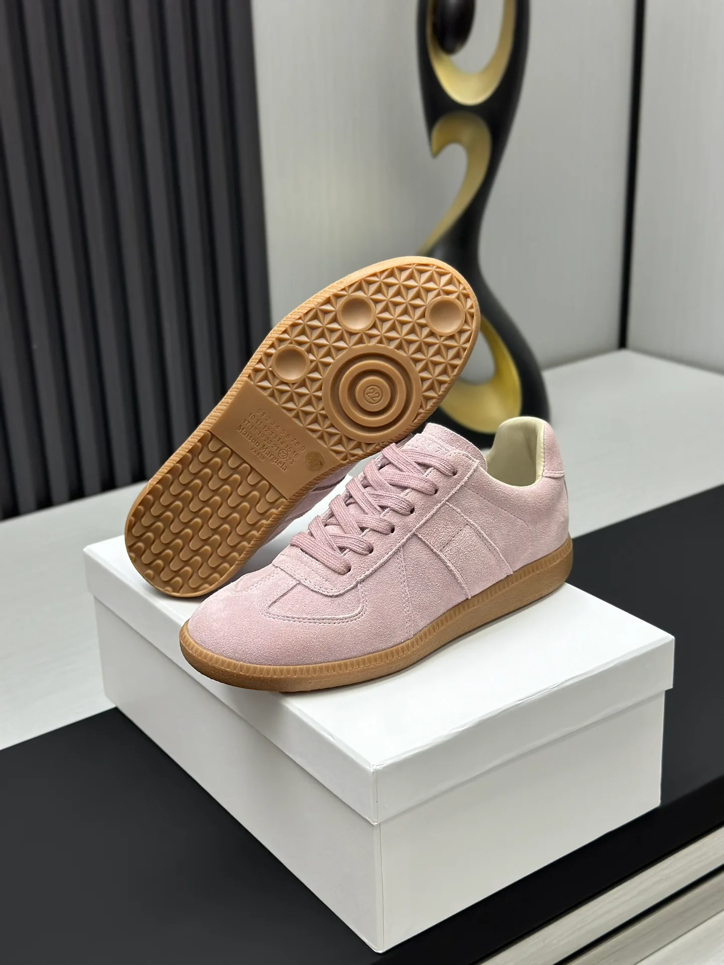 Кроссовки Женские Maison Margiela 9039739