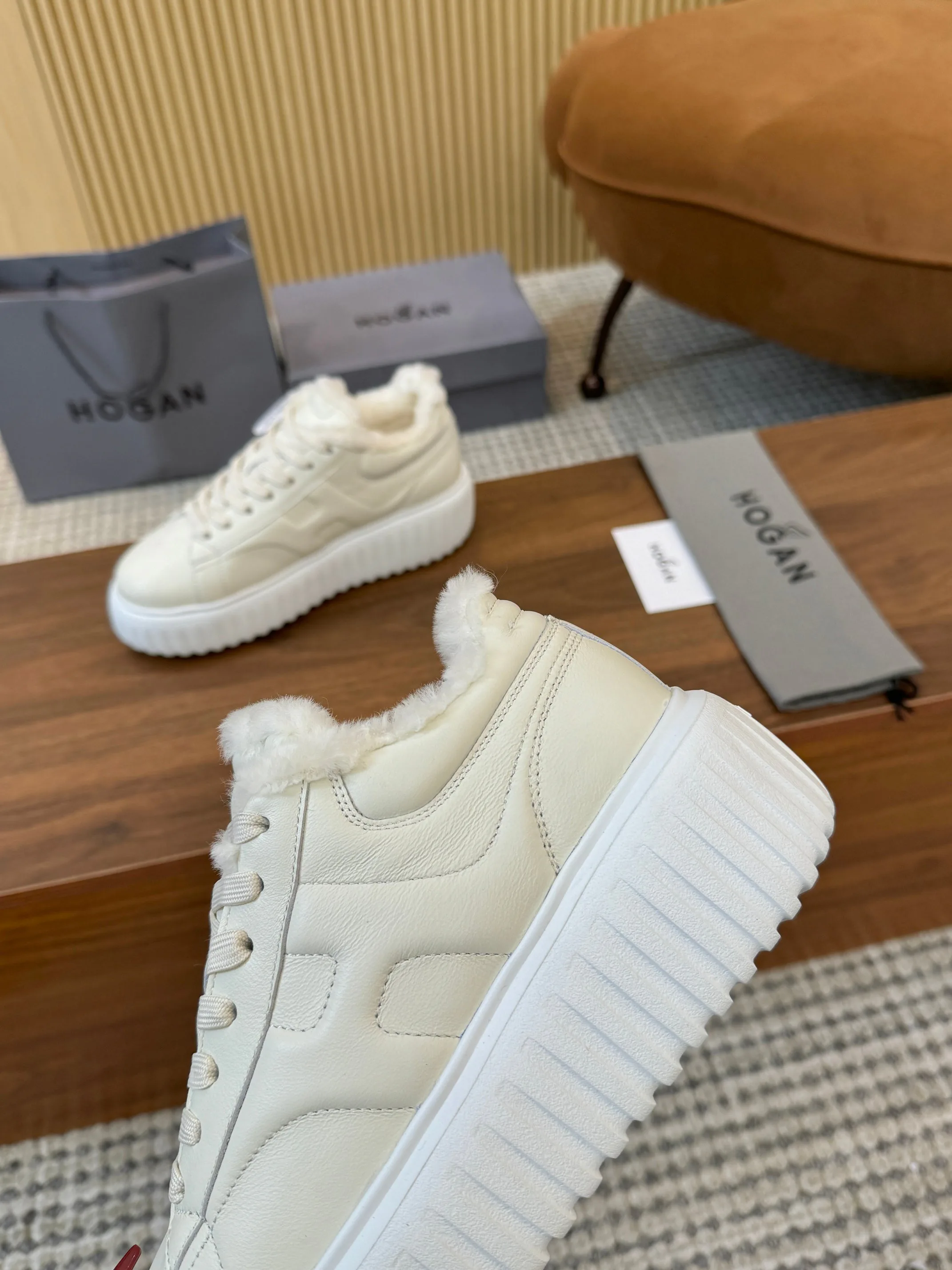 Кроссовки Женские Hogan 240191