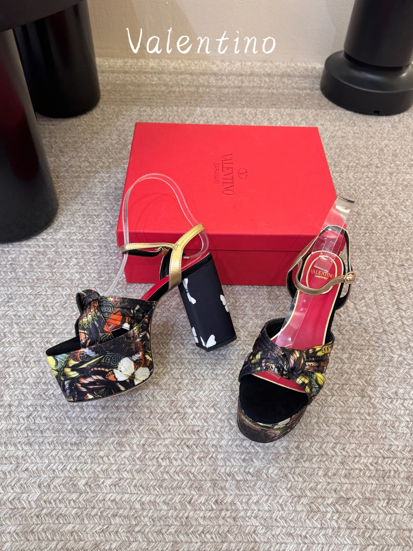 Босоножки Женские Valentino 19707116