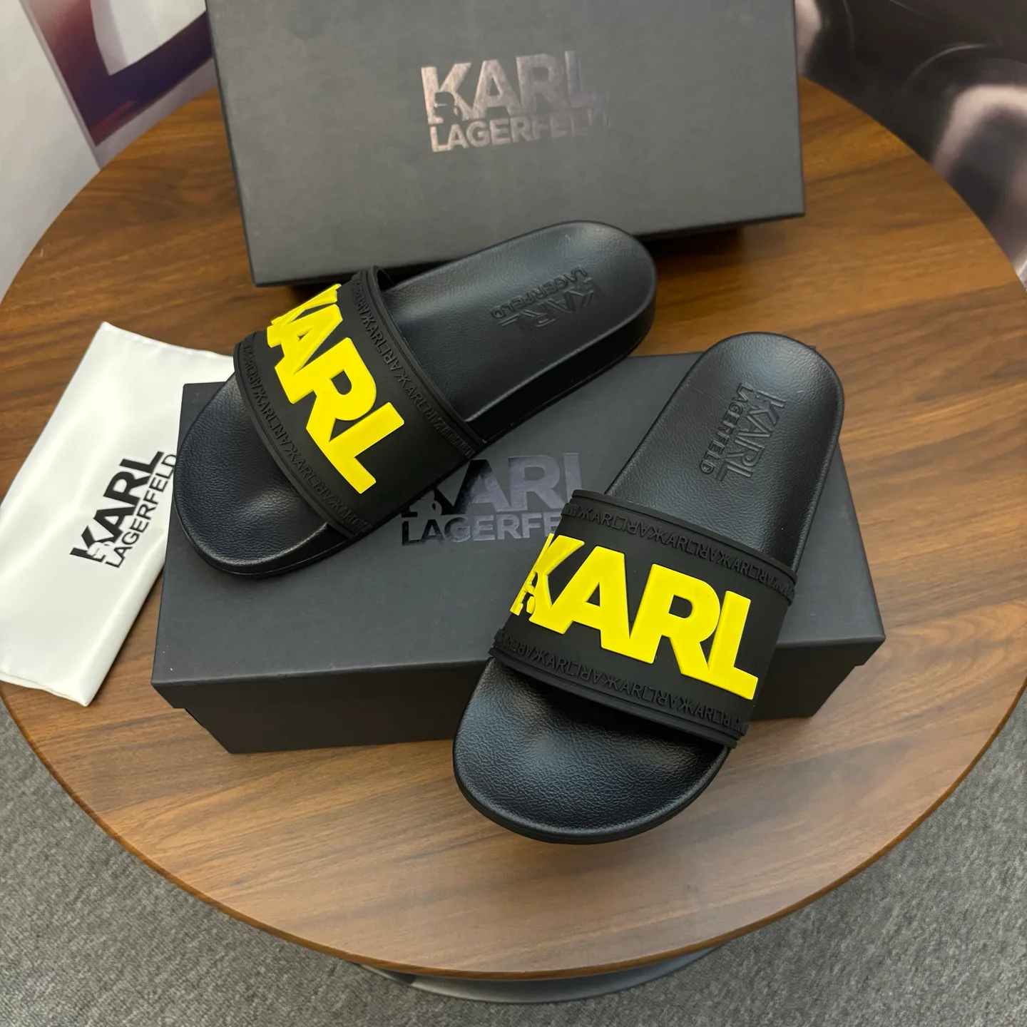 Шлепанцы Женские Karl Lagerfeld 10776047