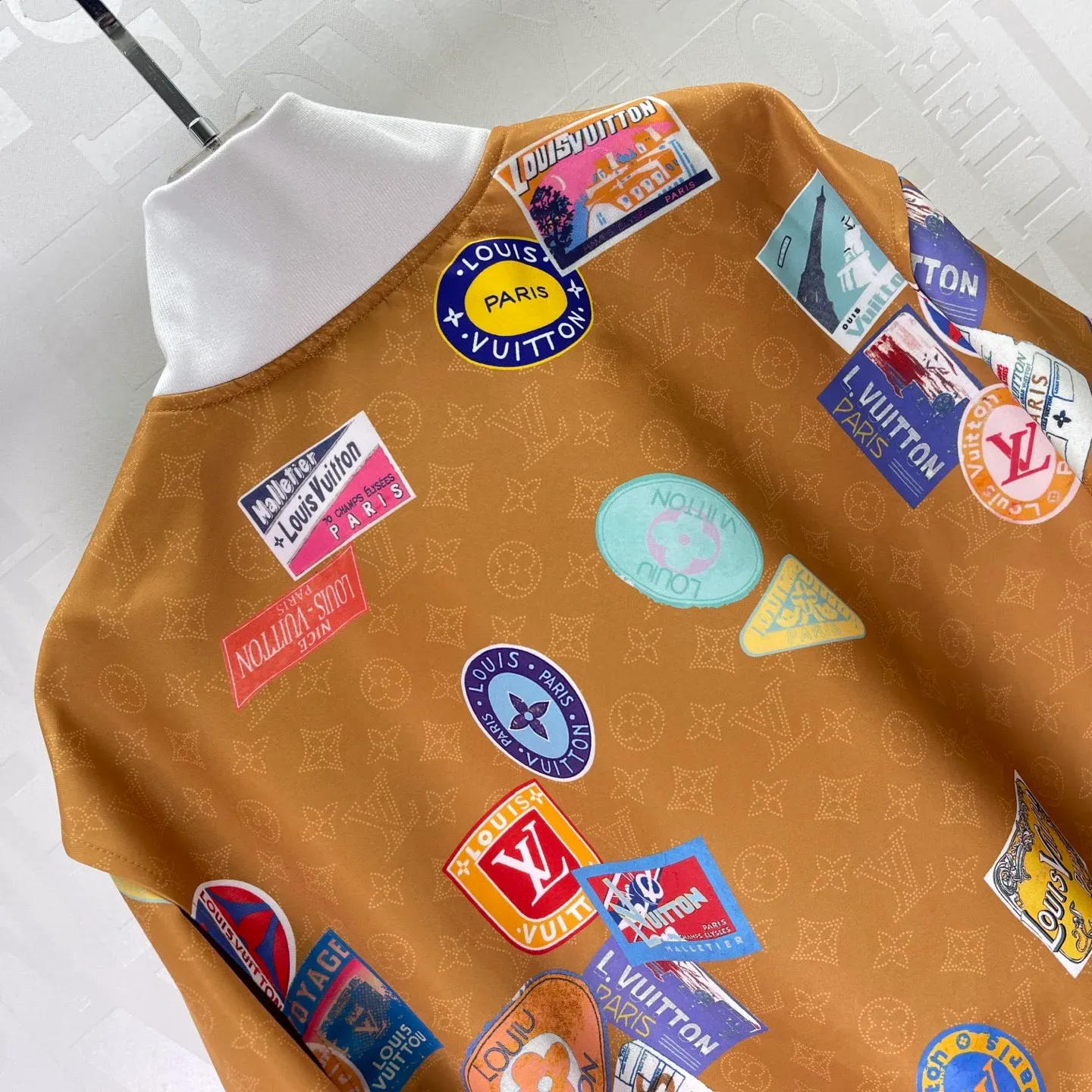 Куртки И Пуховики Женские Louis Vuitton 950704