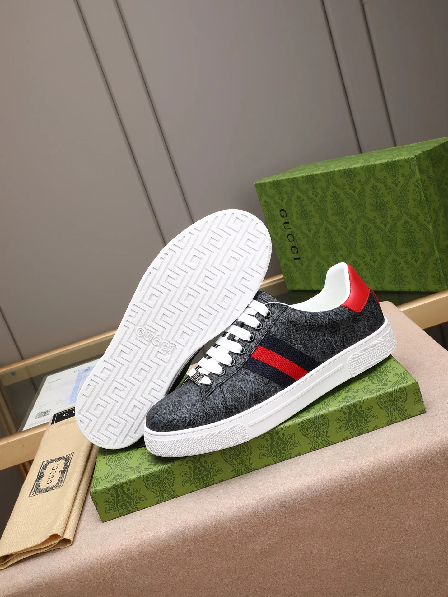 Кроссовки Мужские Gucci 12960044