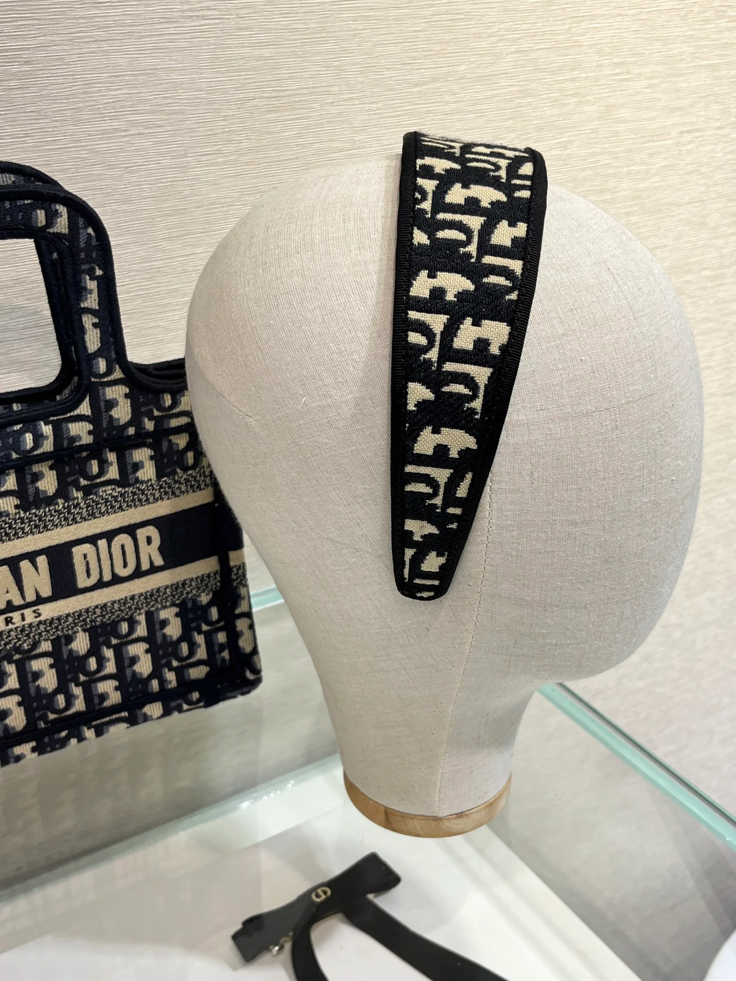 Головные Уборы Christian Dior 11693557