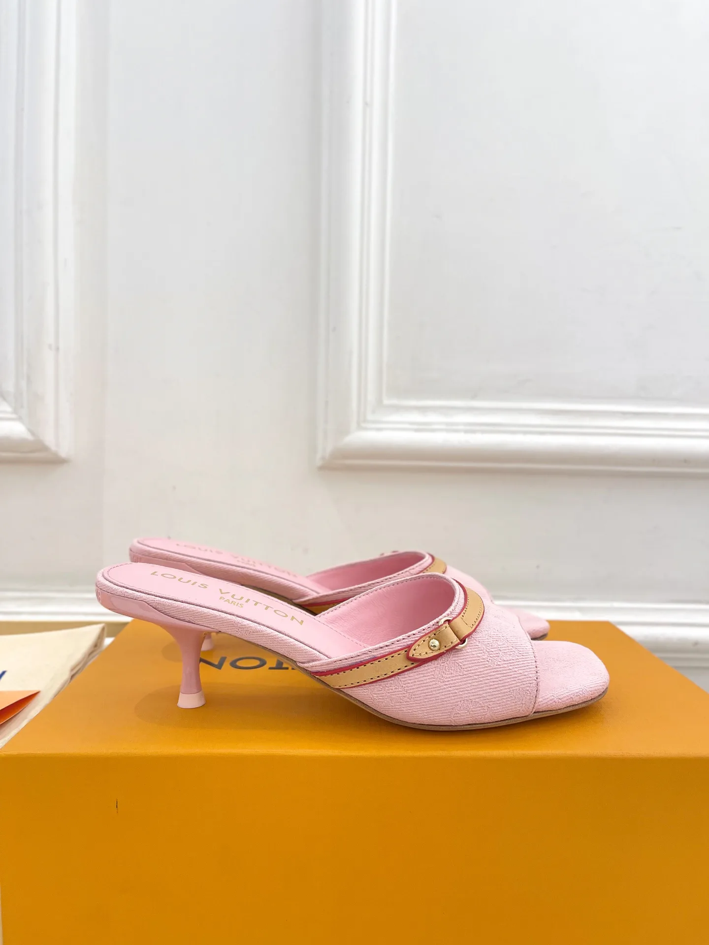 Туфли Женские Louis Vuitton 11458191