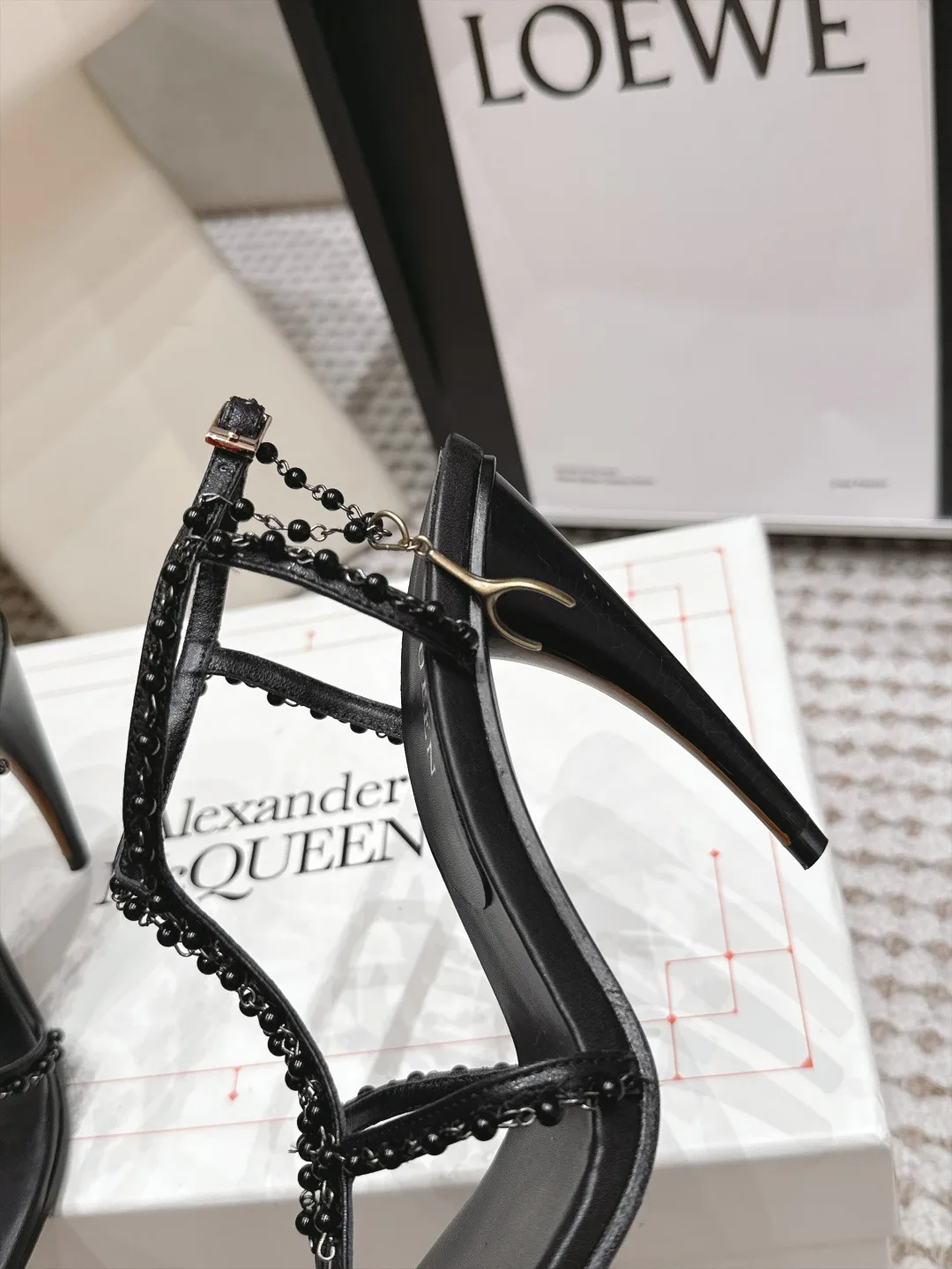 Босоножки Женские Alexander Mcqueen 19228049
