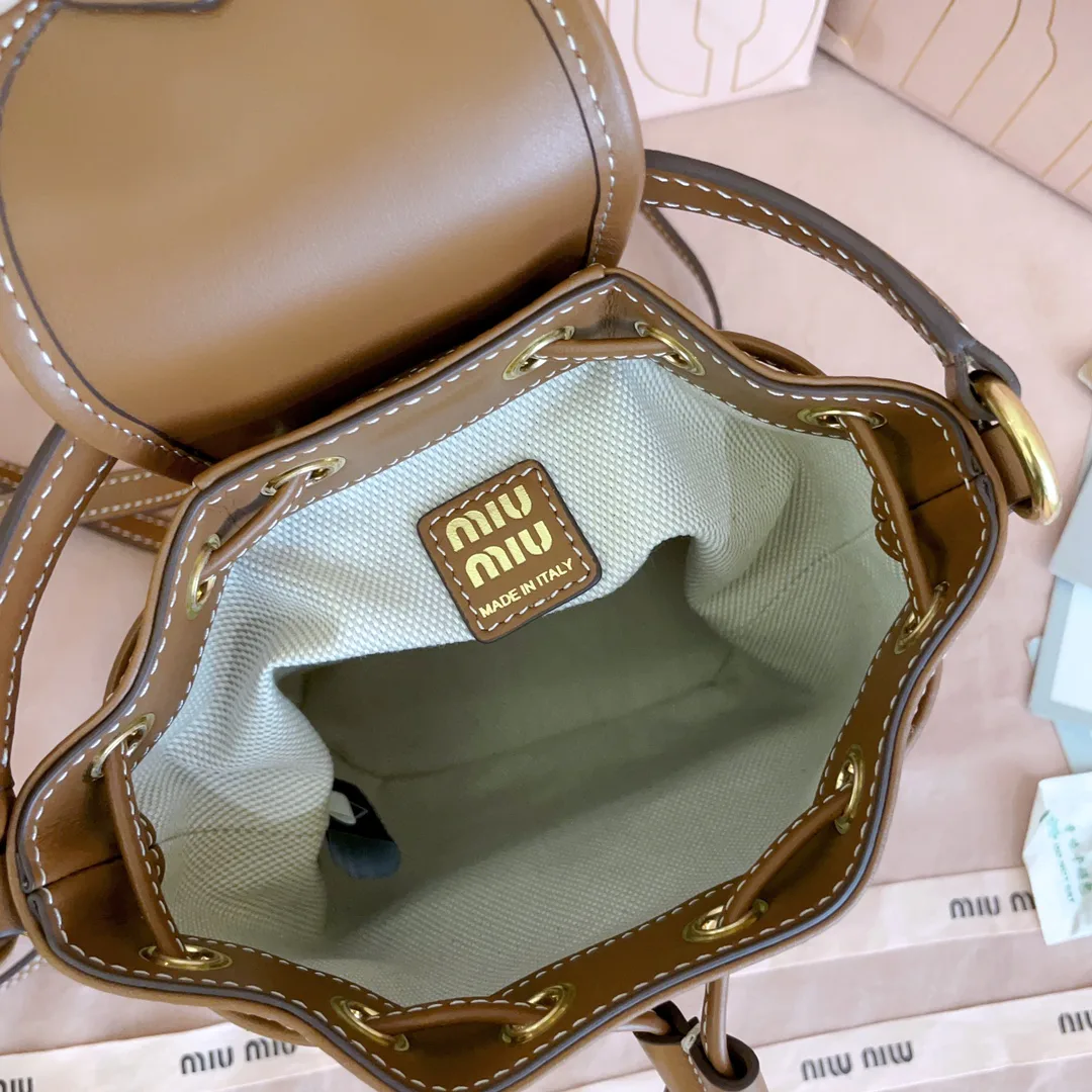 Рюкзаки Женские Miu Miu 163652