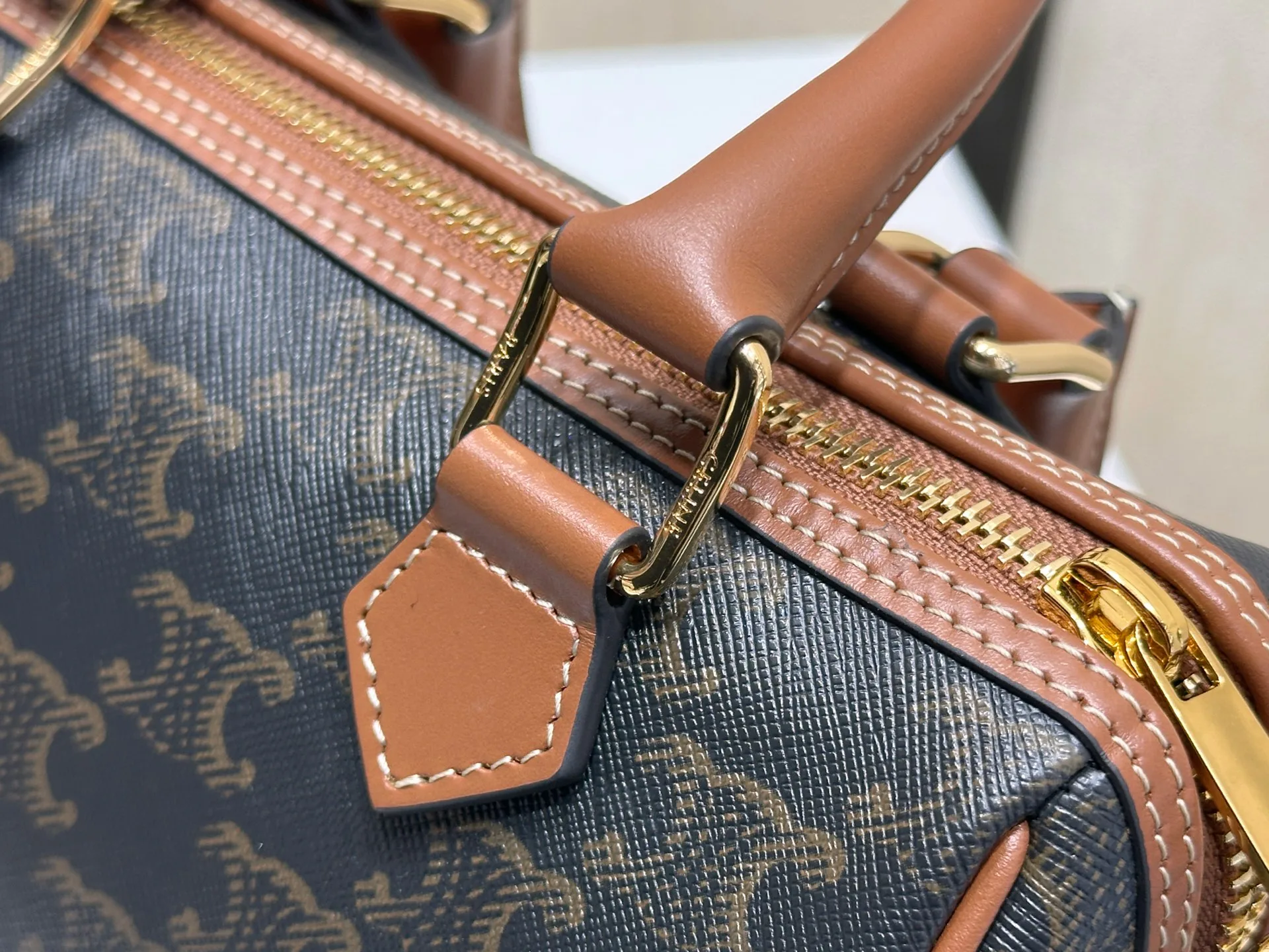 Классические Сумки Женские Celine 17802983
