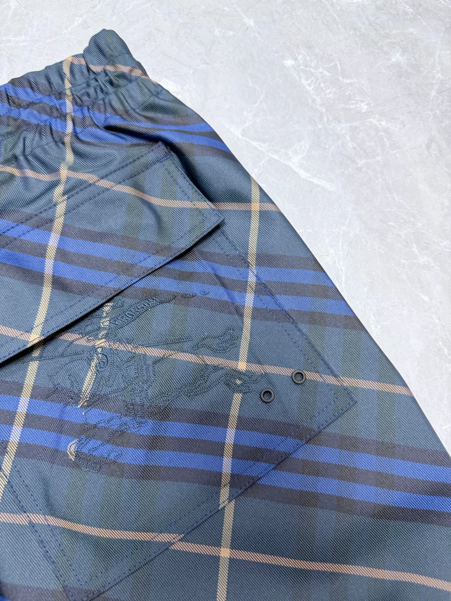 Шорты Мужские Burberry 13554834