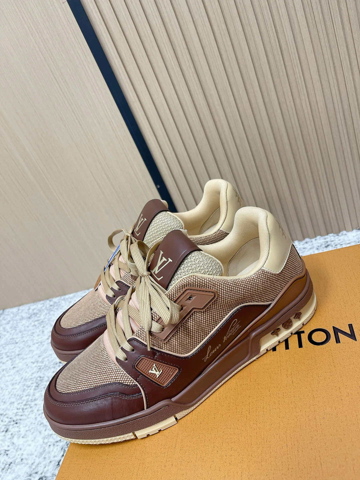 Кроссовки Женские Louis Vuitton 812184