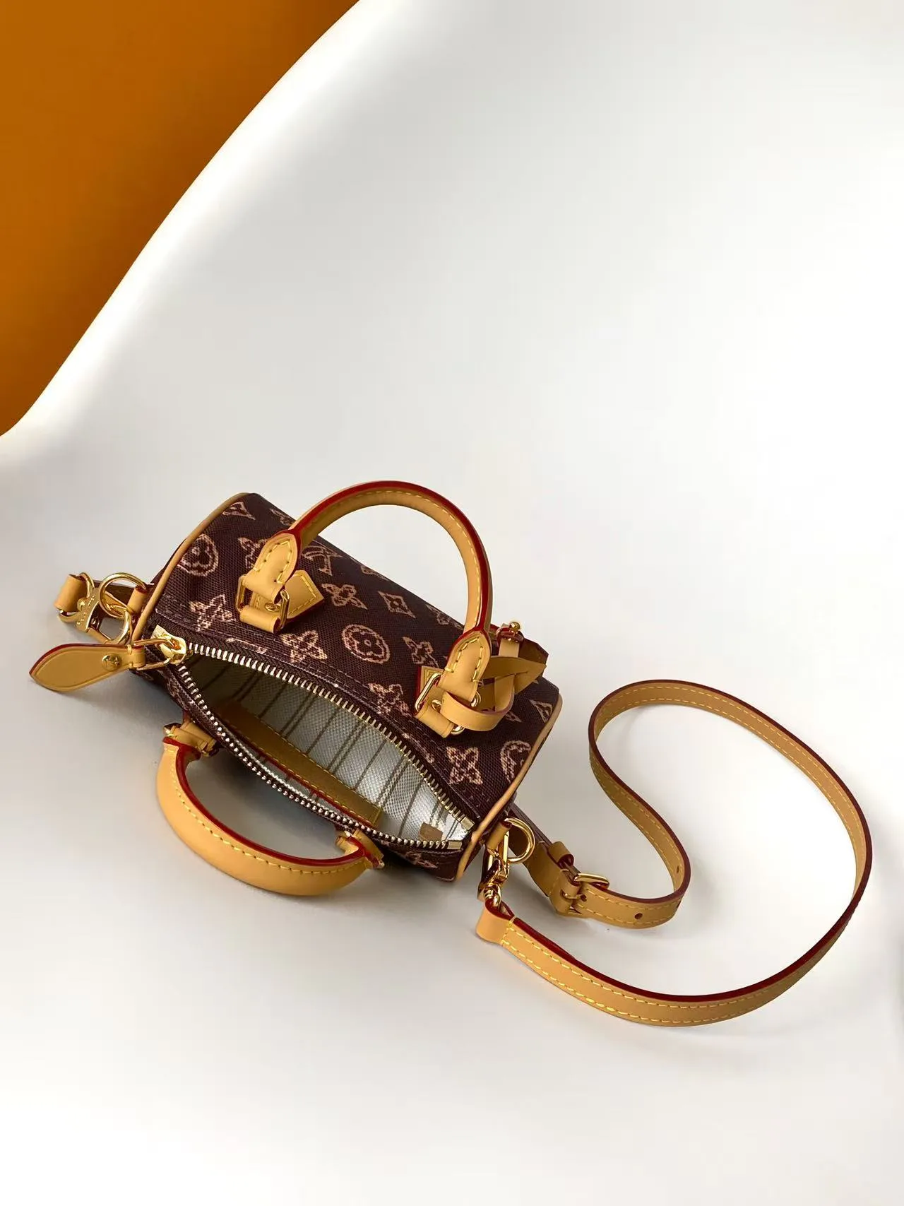 Сумки На Ремне Женские Louis Vuitton 903193