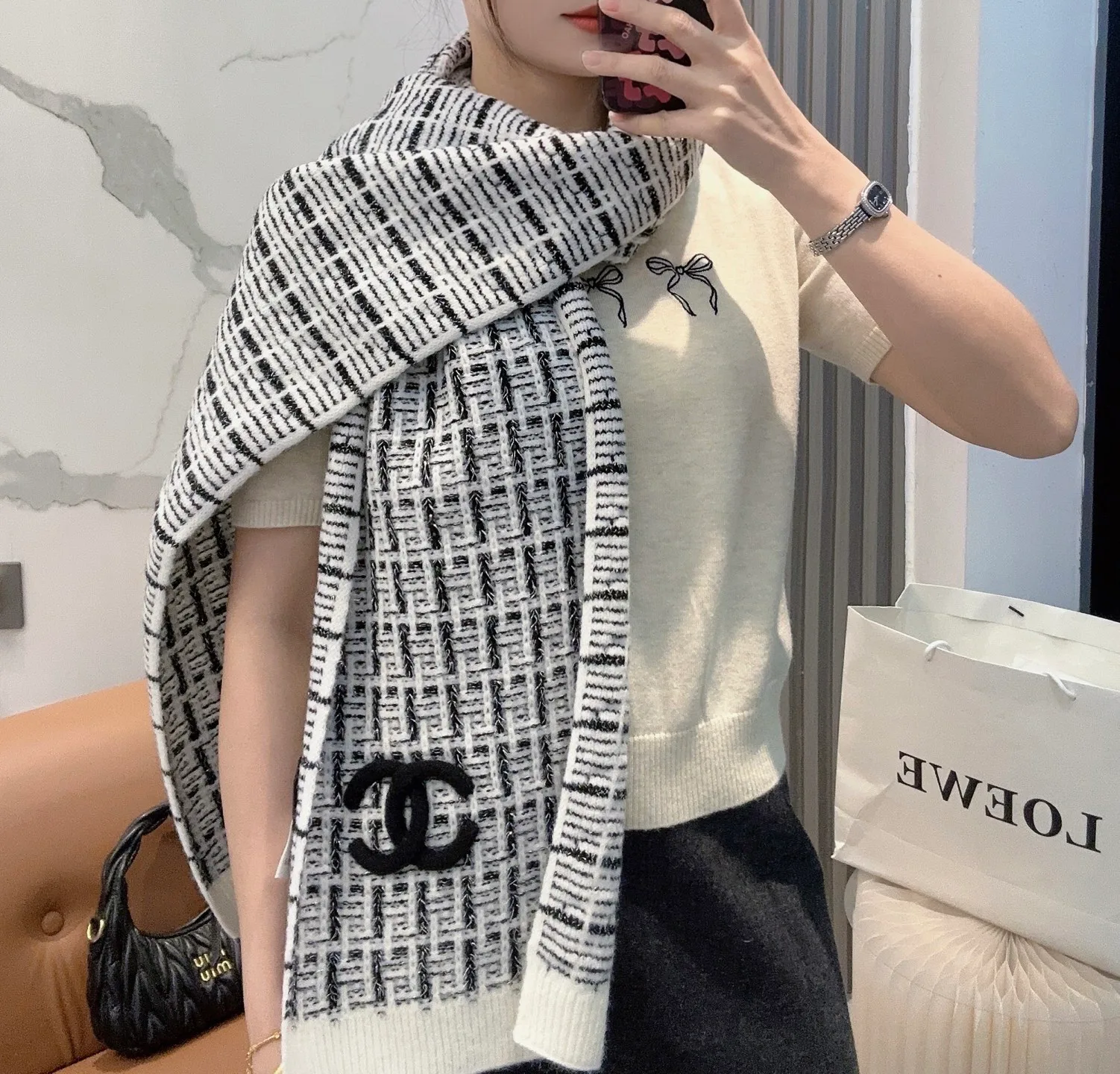 Шарфы Chanel 18105434