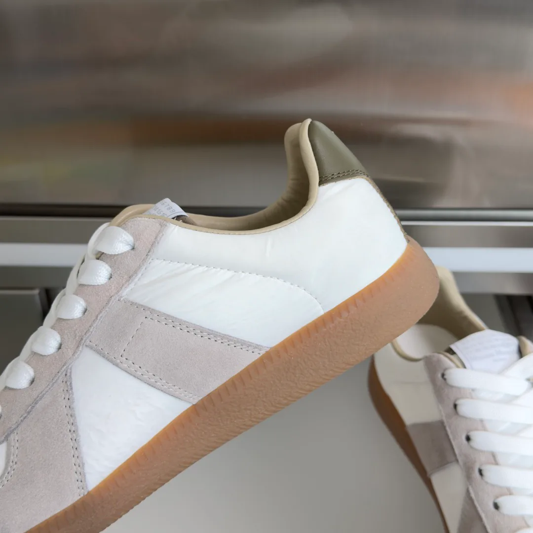 Кроссовки Женские Maison Margiela 10999423