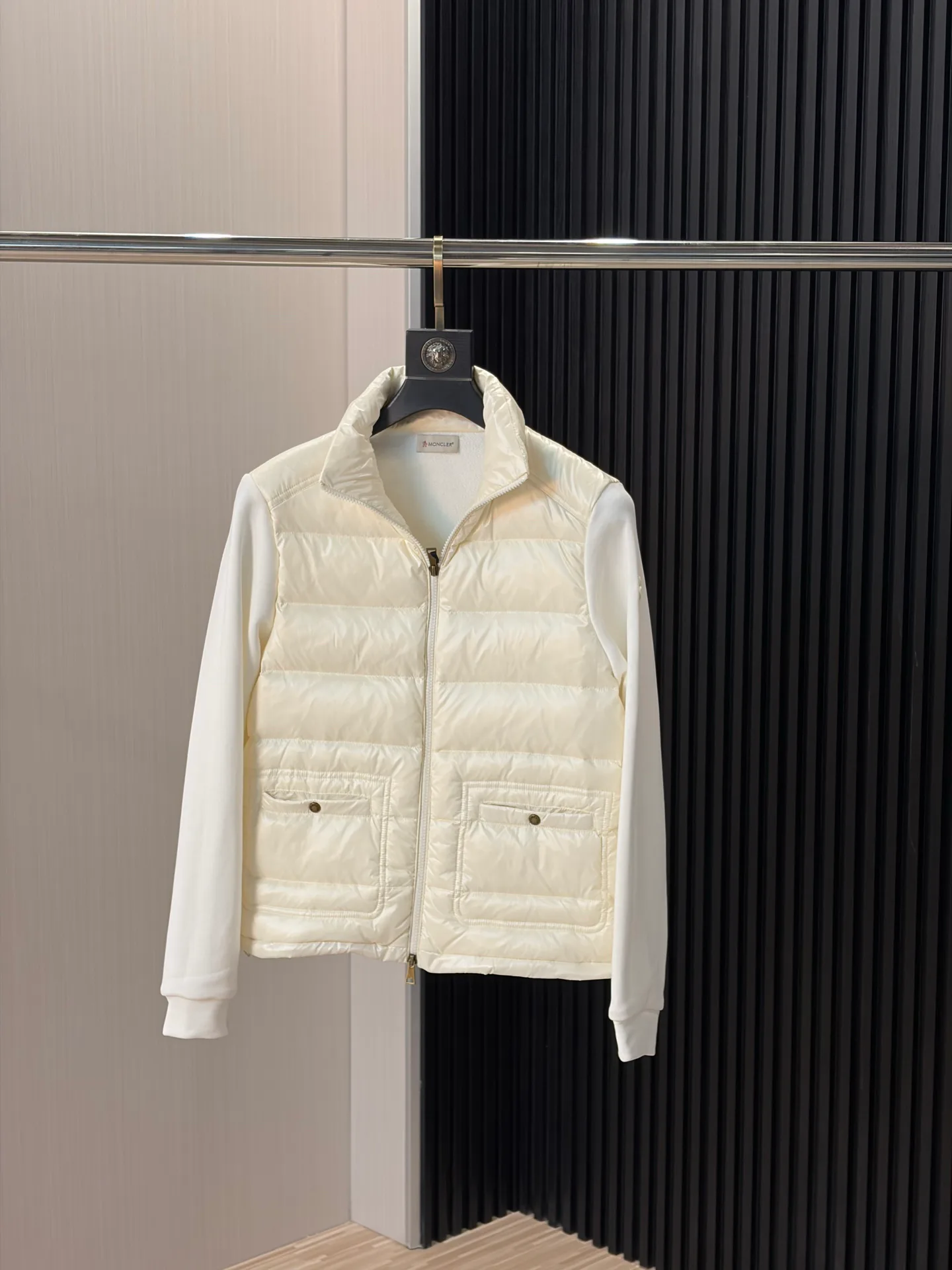 Куртки И Пуховики Мужские Moncler 18231126