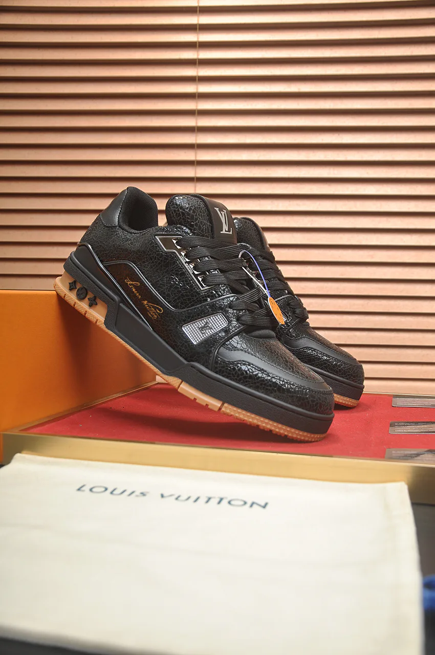 Кроссовки Женские Louis Vuitton 9848139