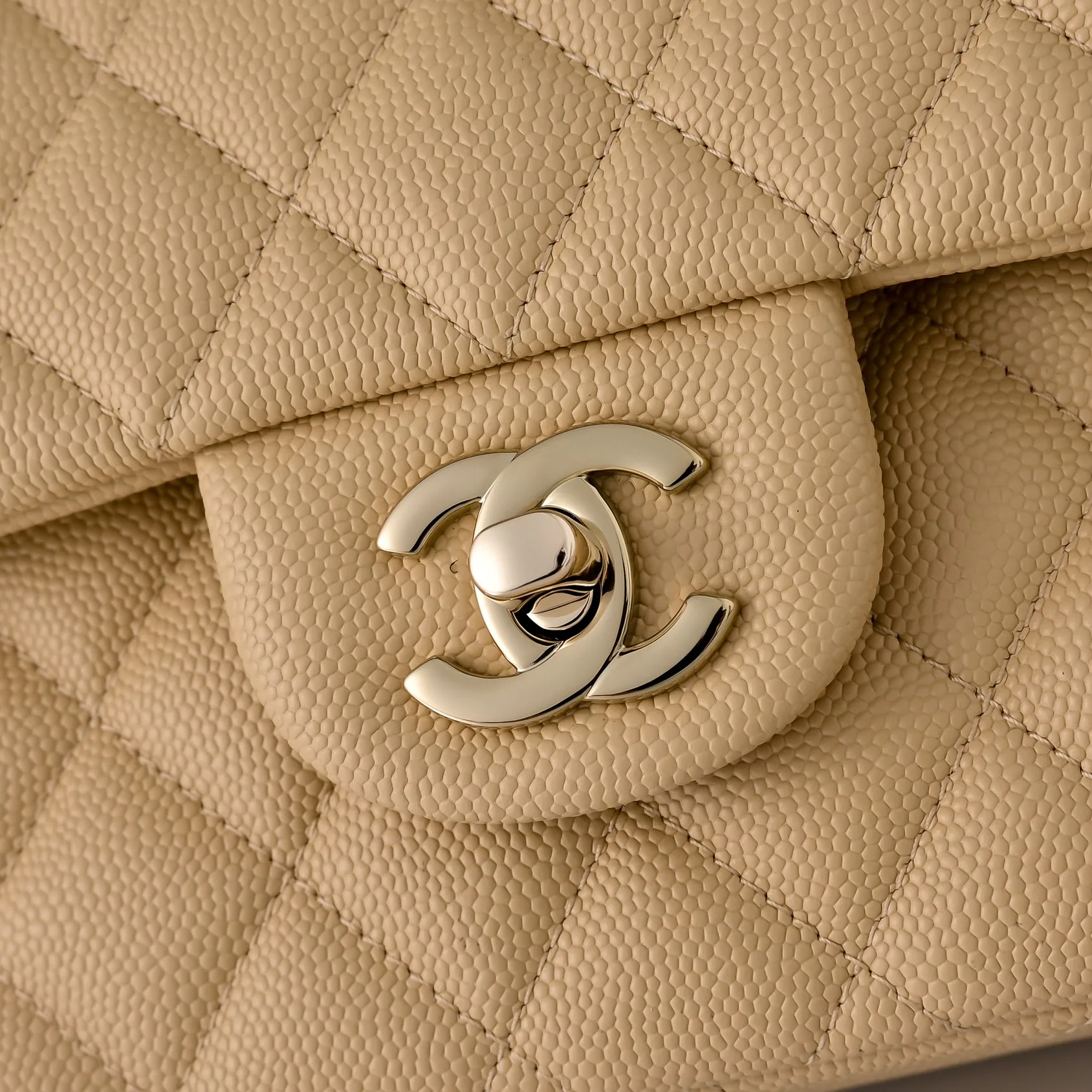 Классические Сумки Женские Chanel 18147975