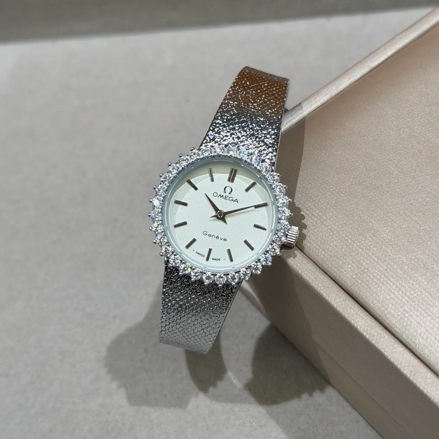 Часы Женские Omega 17843053
