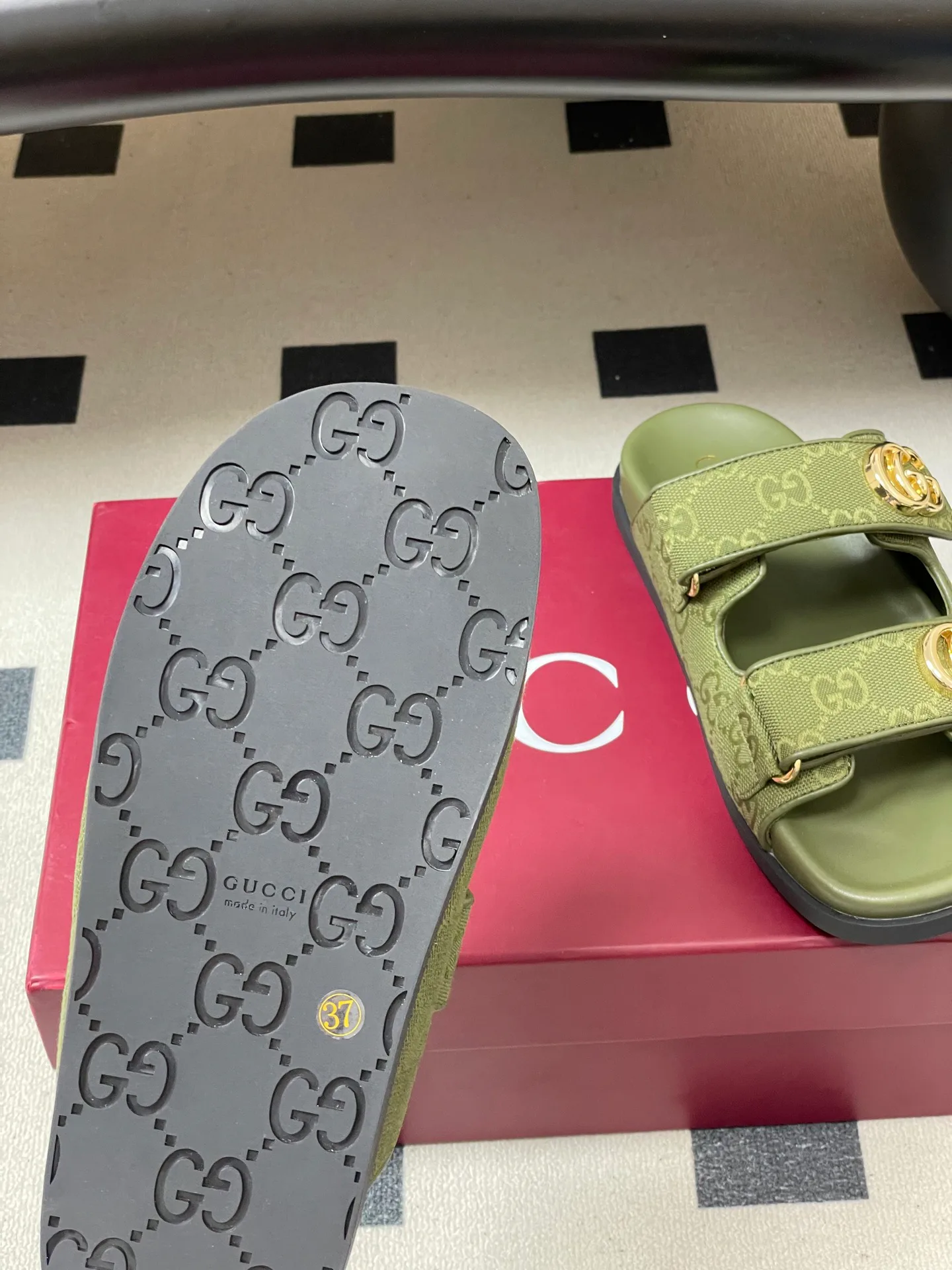 Сандалии Женские Gucci 11777365