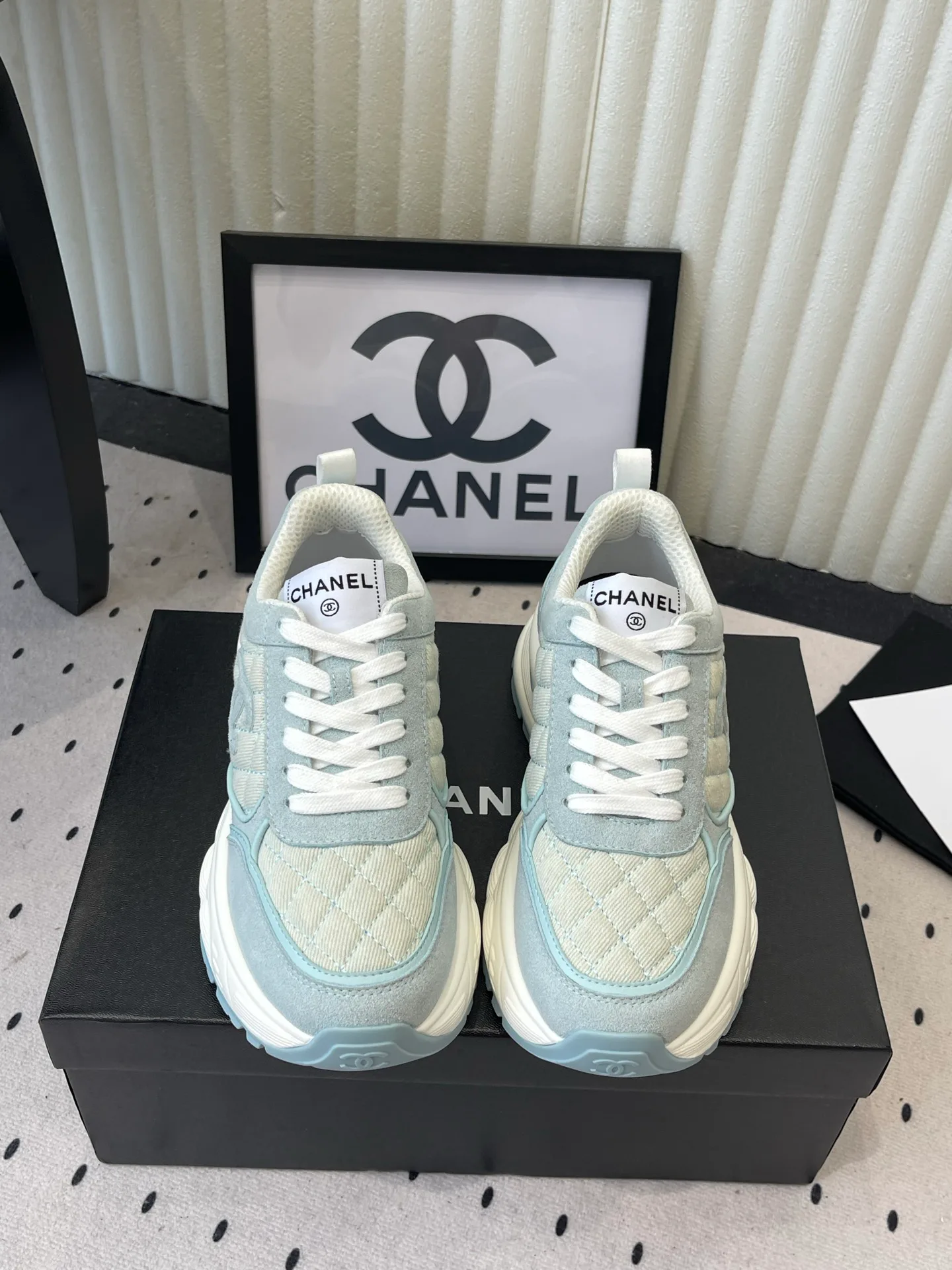 Кроссовки Женские Chanel 17769667