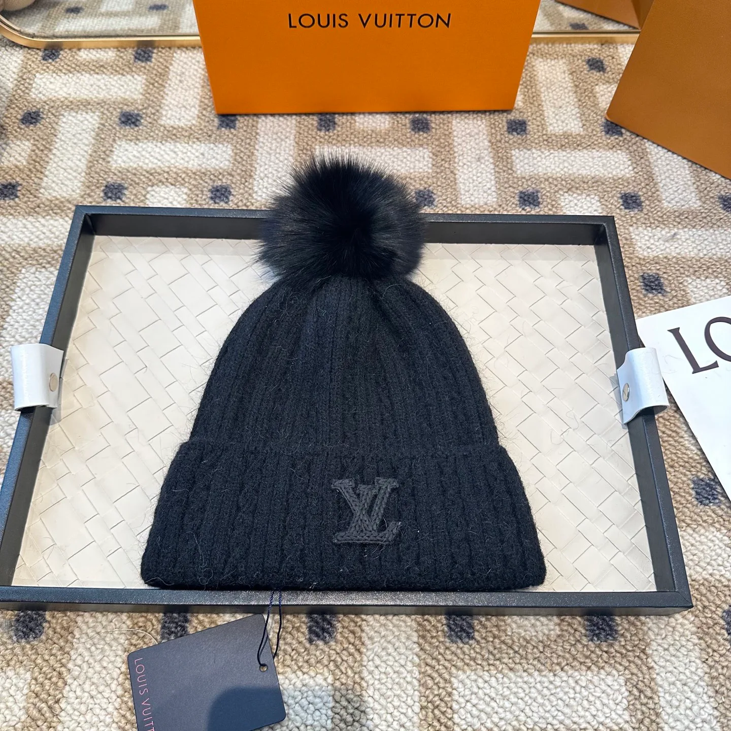 Головные Уборы Louis Vuitton 823963
