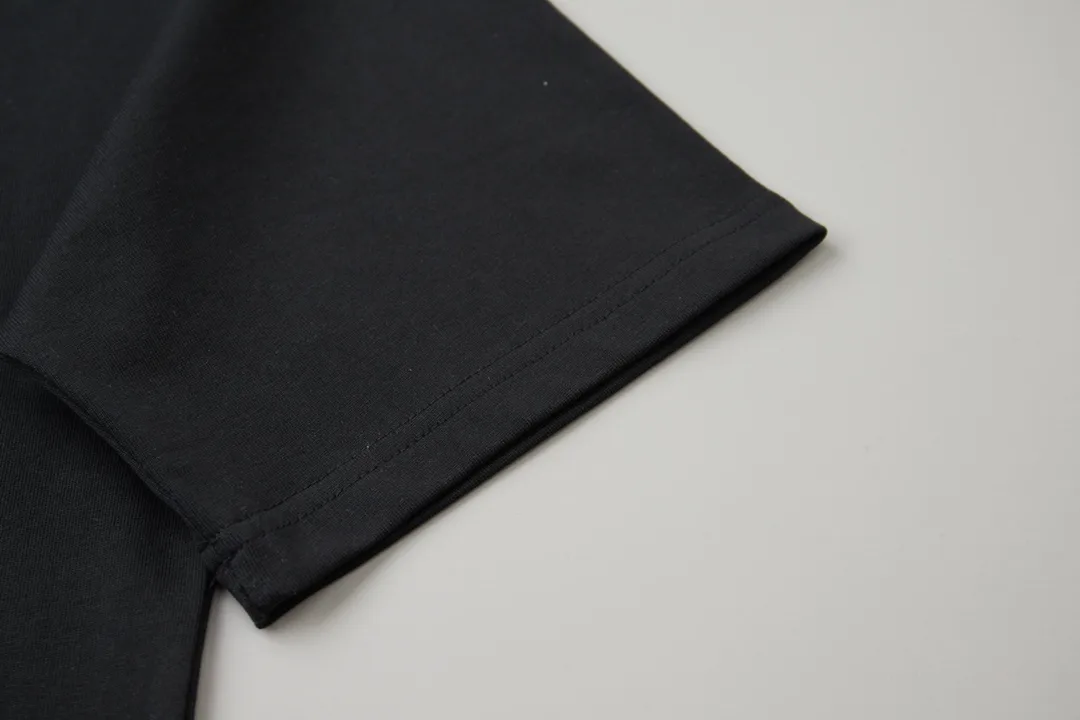 Футболки Женские Prada 10938050