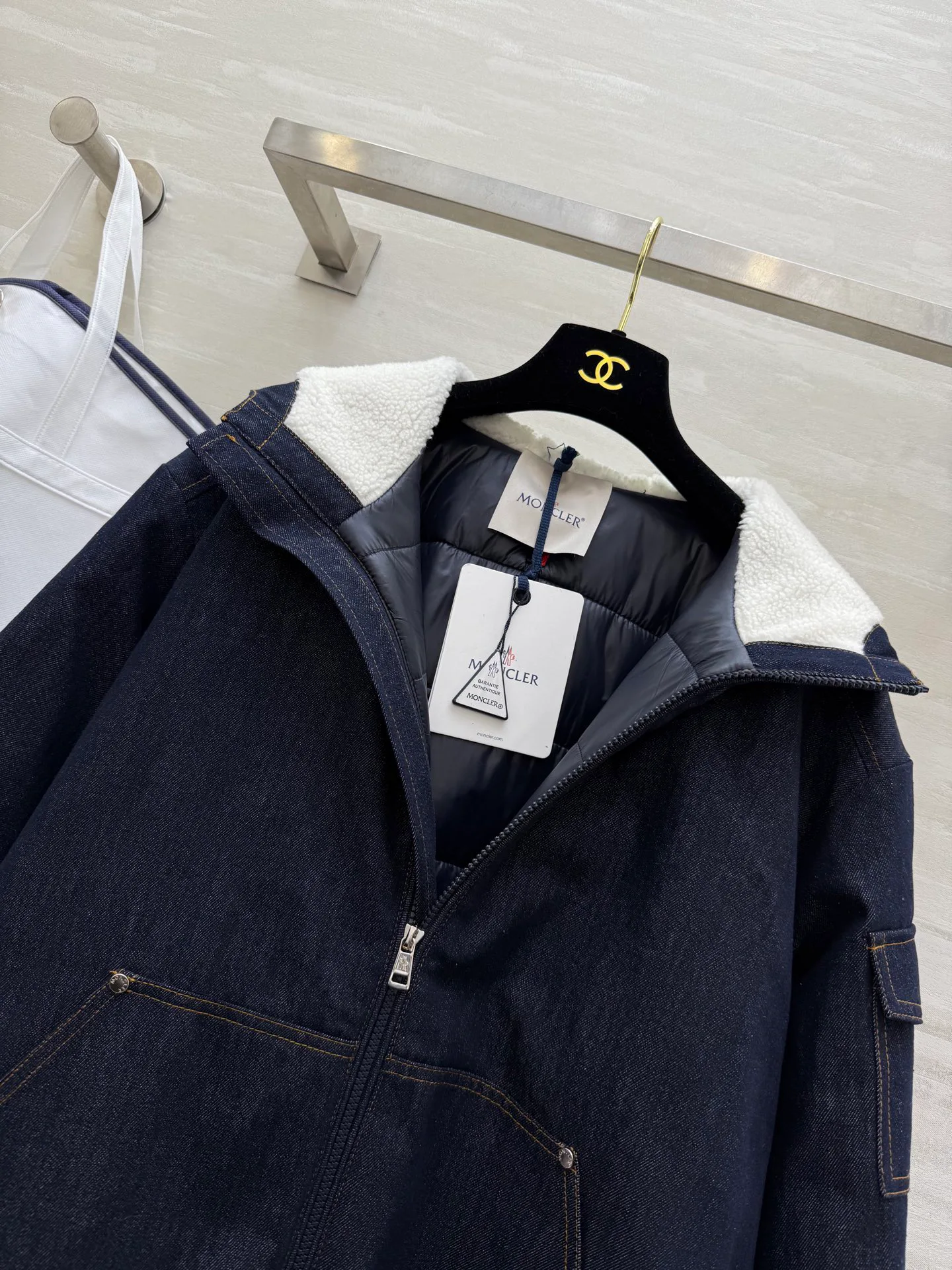 Куртки И Пуховики Женские Moncler 600352
