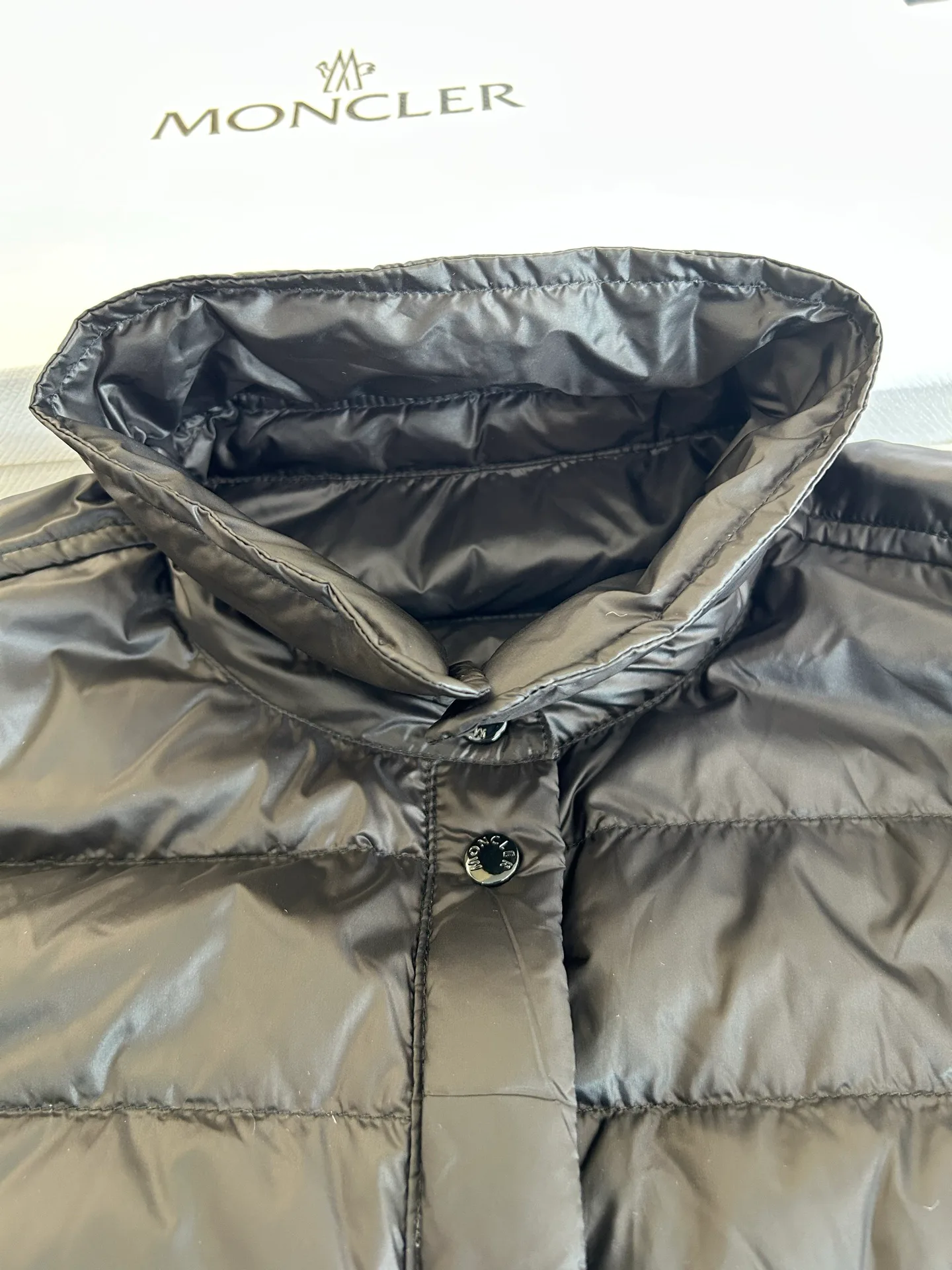 Куртки И Пуховики Мужские Moncler 18231322