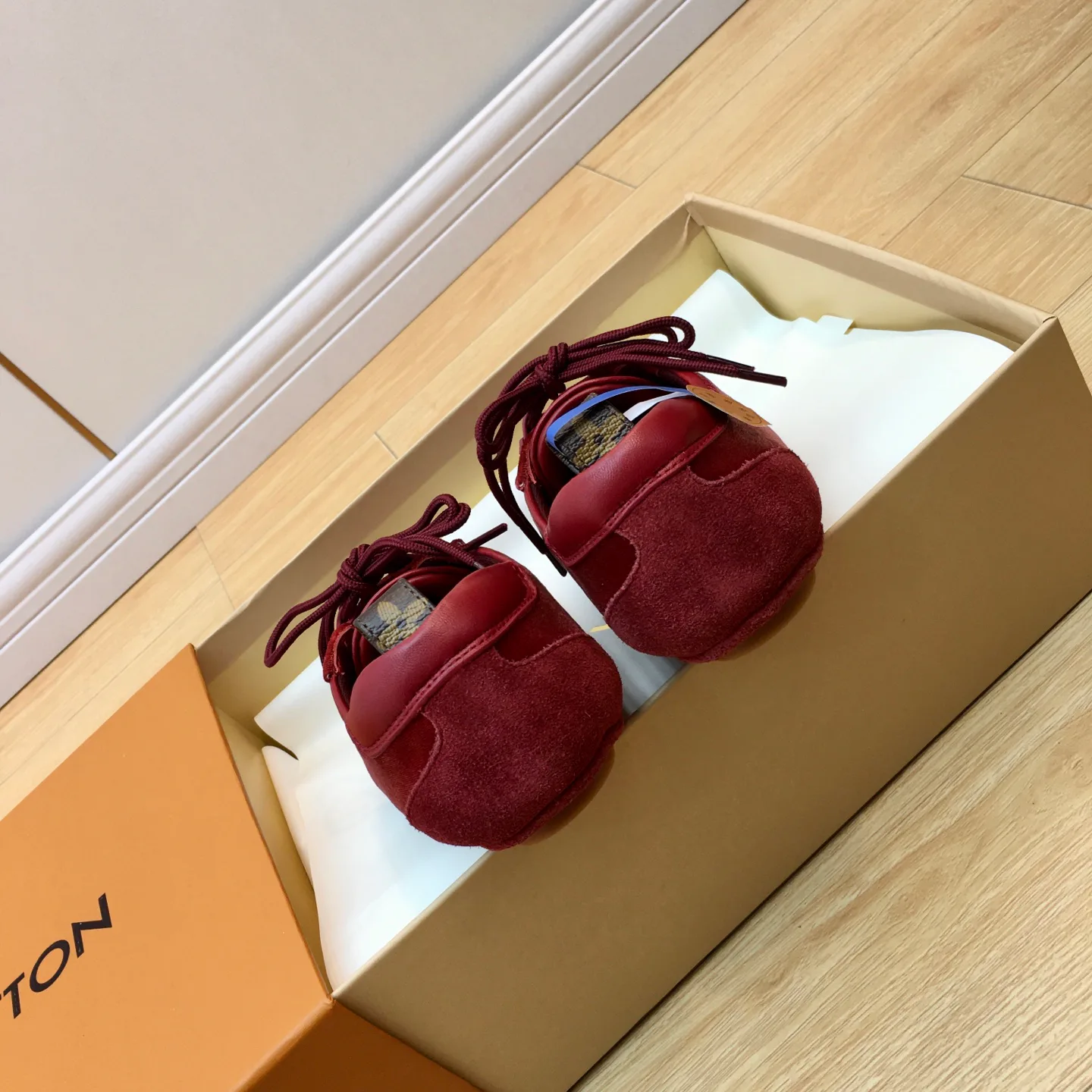 Кроссовки Женские Louis Vuitton 5084669