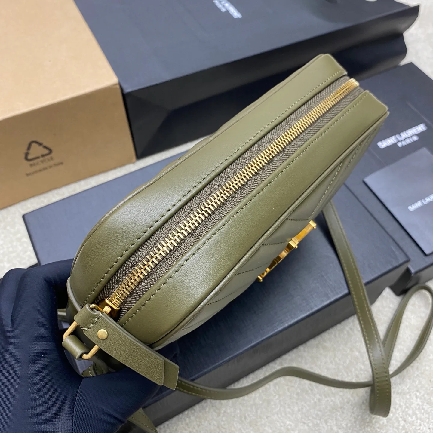 Сумки На Ремне Женские Saint Laurent 5063906