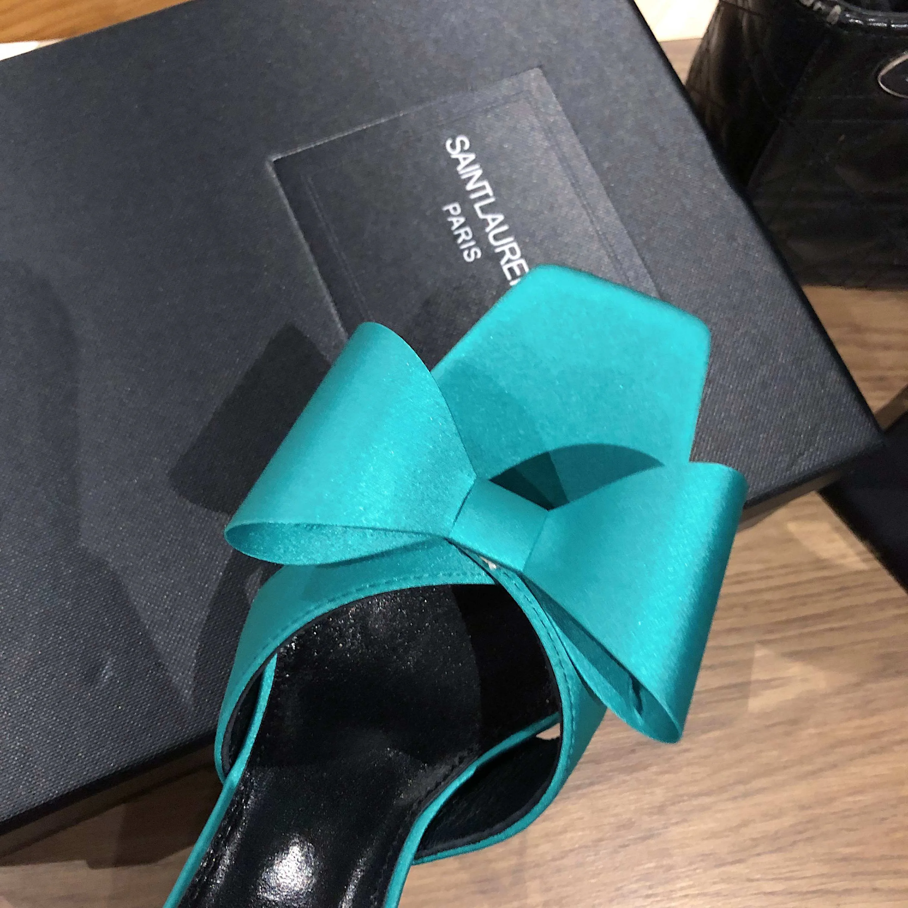 Босоножки Женские Saint Laurent 11220492